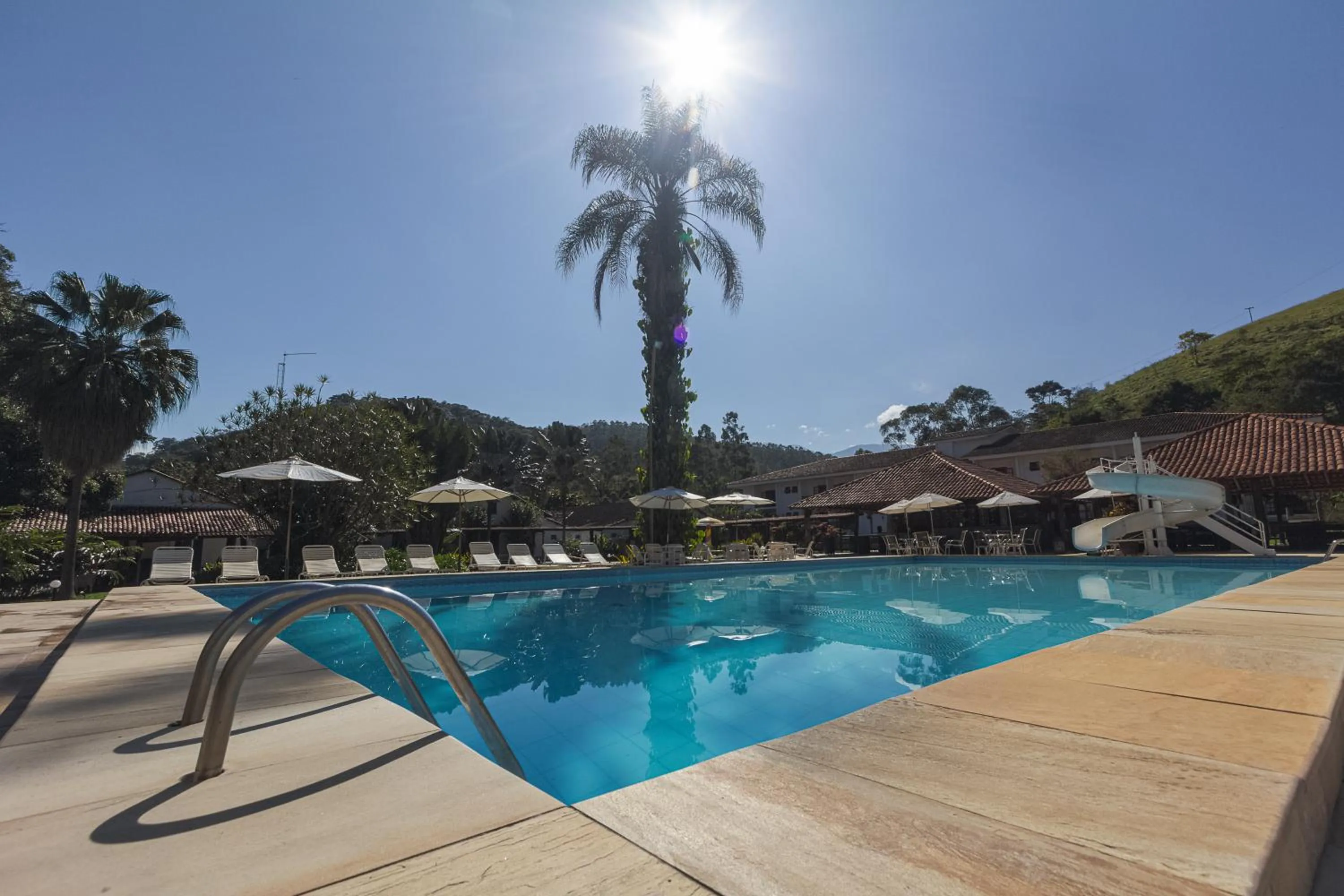 Swimming pool in Resort Fazenda 3 Pinheiros