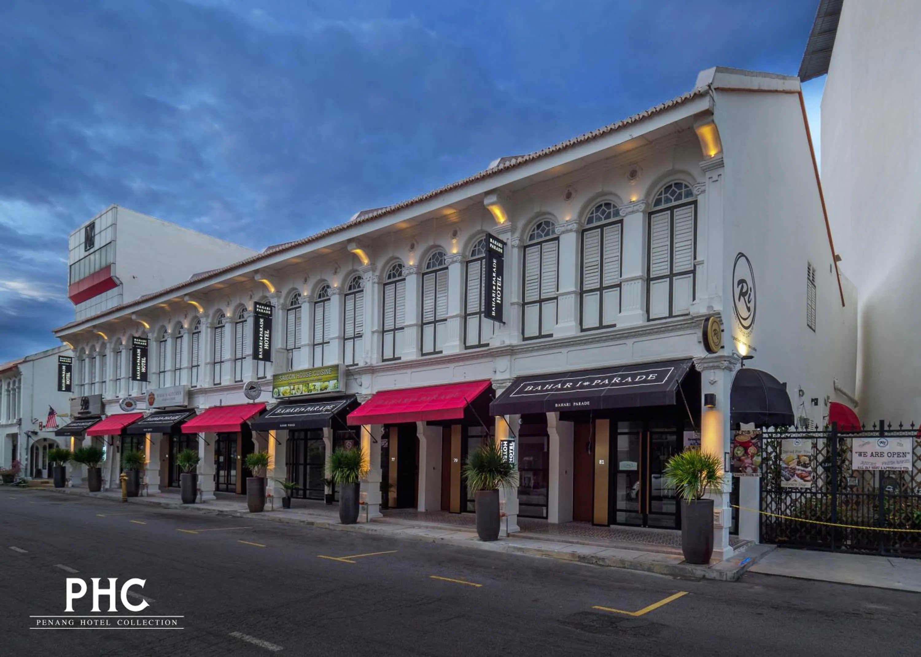 Facade/entrance in Bahari Parade Hotel Managed by The Ascott Limited