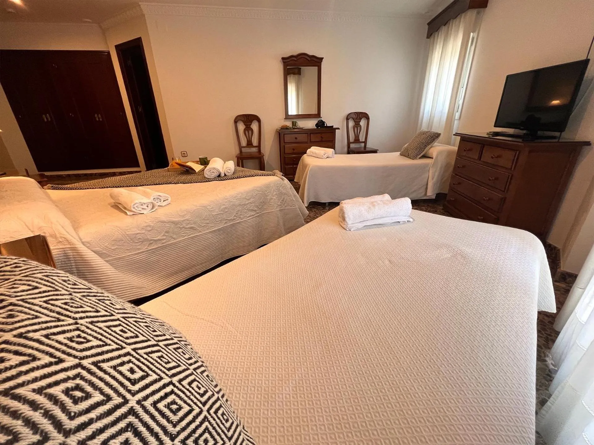Photo of the whole room, Bed in La Janda