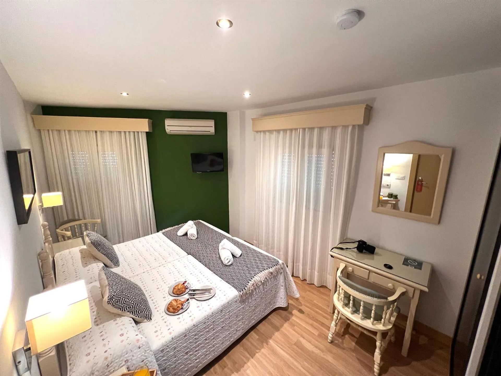 Photo of the whole room, Bed in La Janda