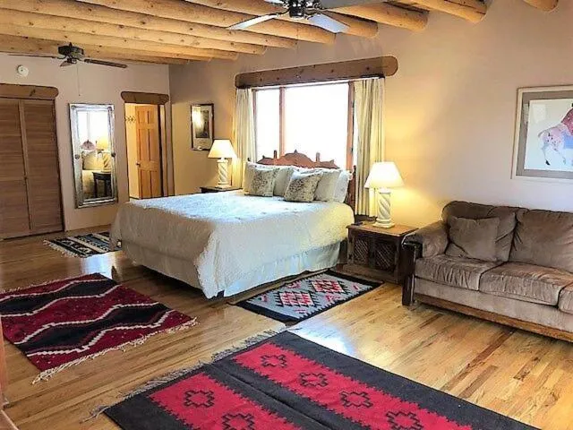 Bed in Casa Benavides Inn