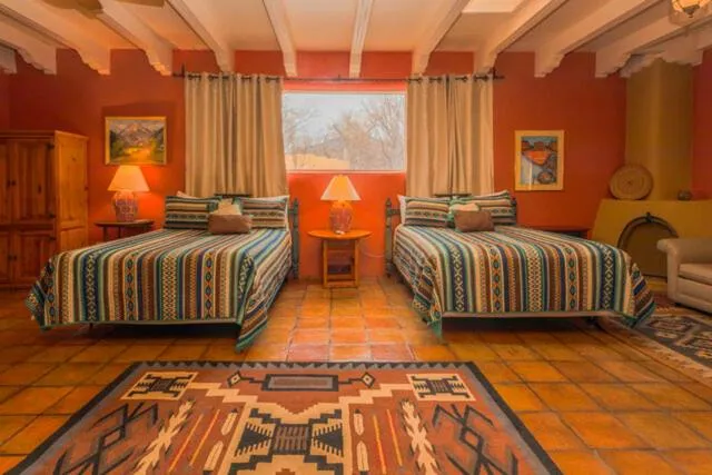 Bed in Casa Benavides Inn