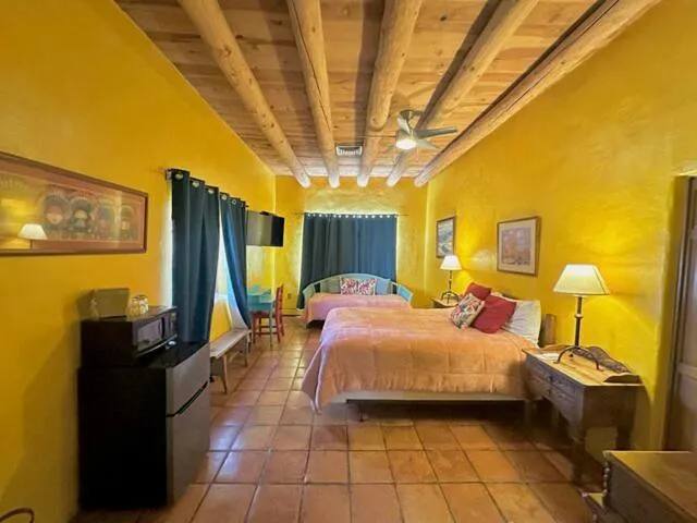 Bed in Casa Benavides Inn