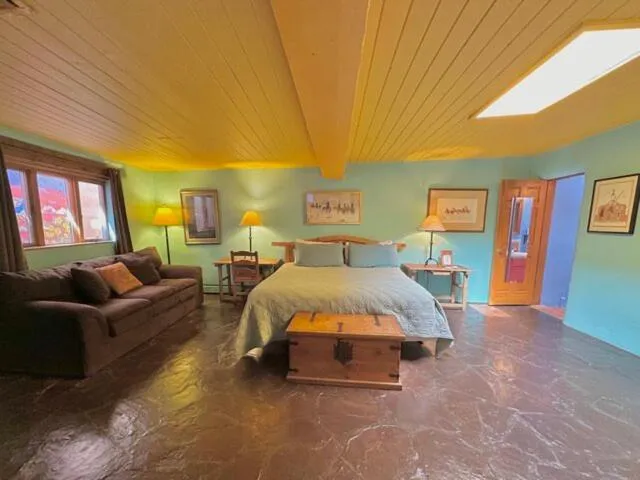 Bed in Casa Benavides Inn