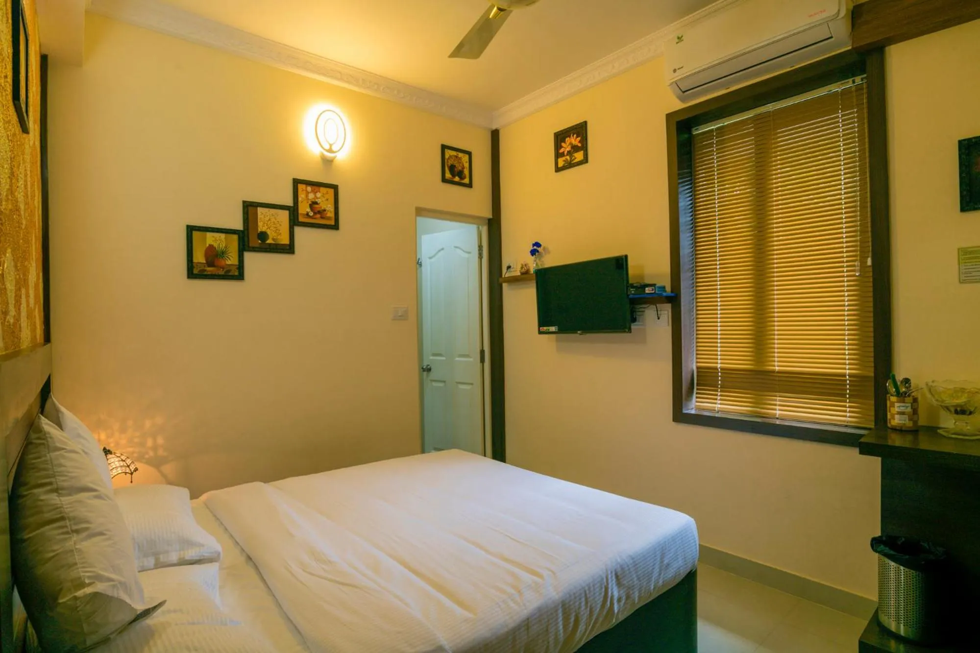 Property building, Bed in Blue Bell Cochin Airport Hotel