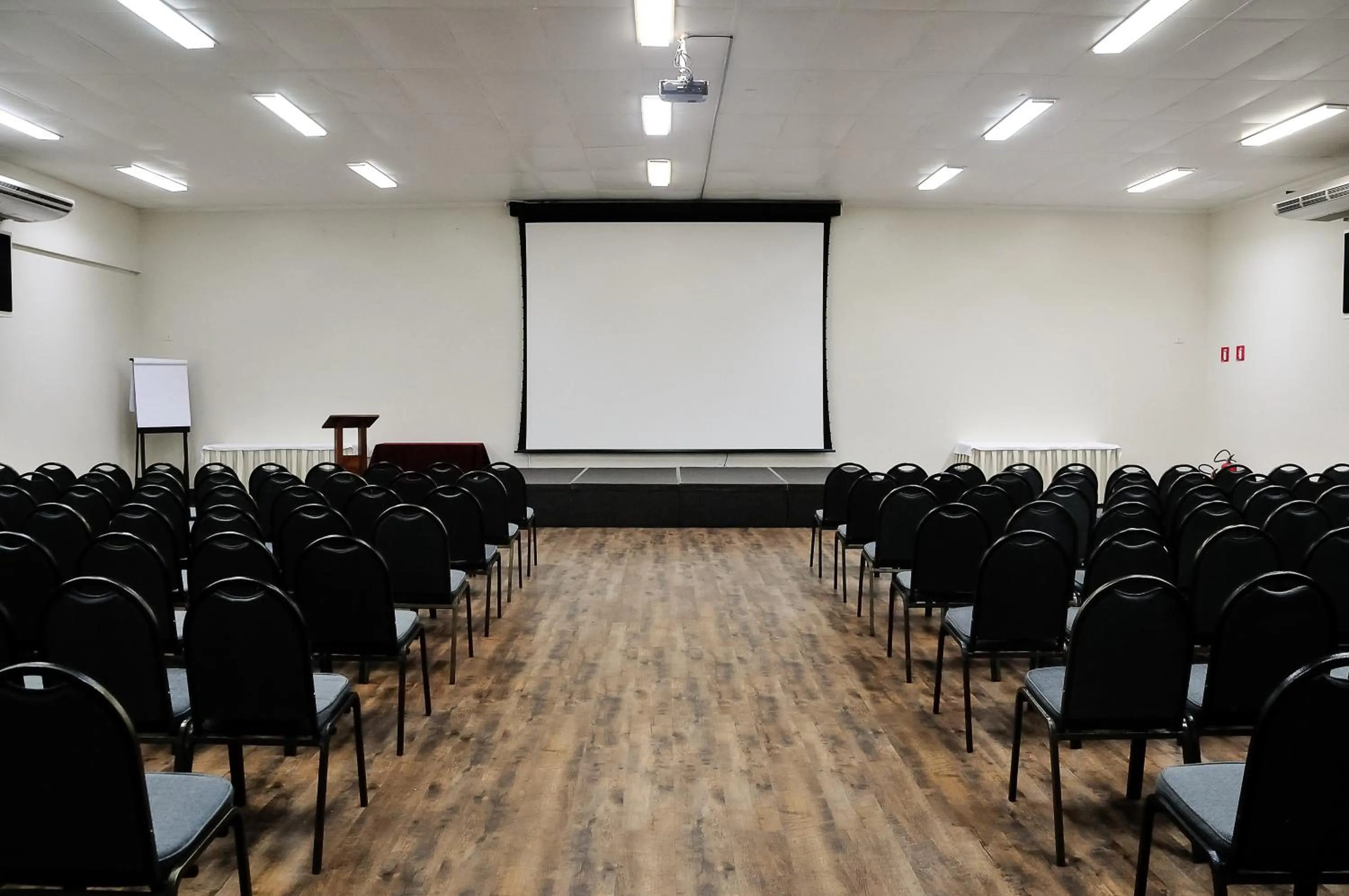 Meeting/conference room in Jandaia Hotel Campo Grande