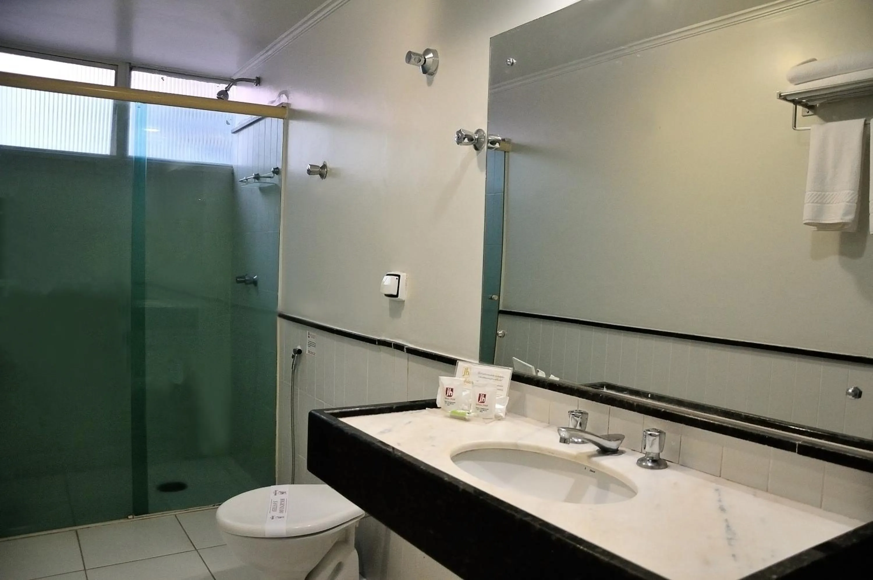 Bathroom in Jandaia Hotel Campo Grande