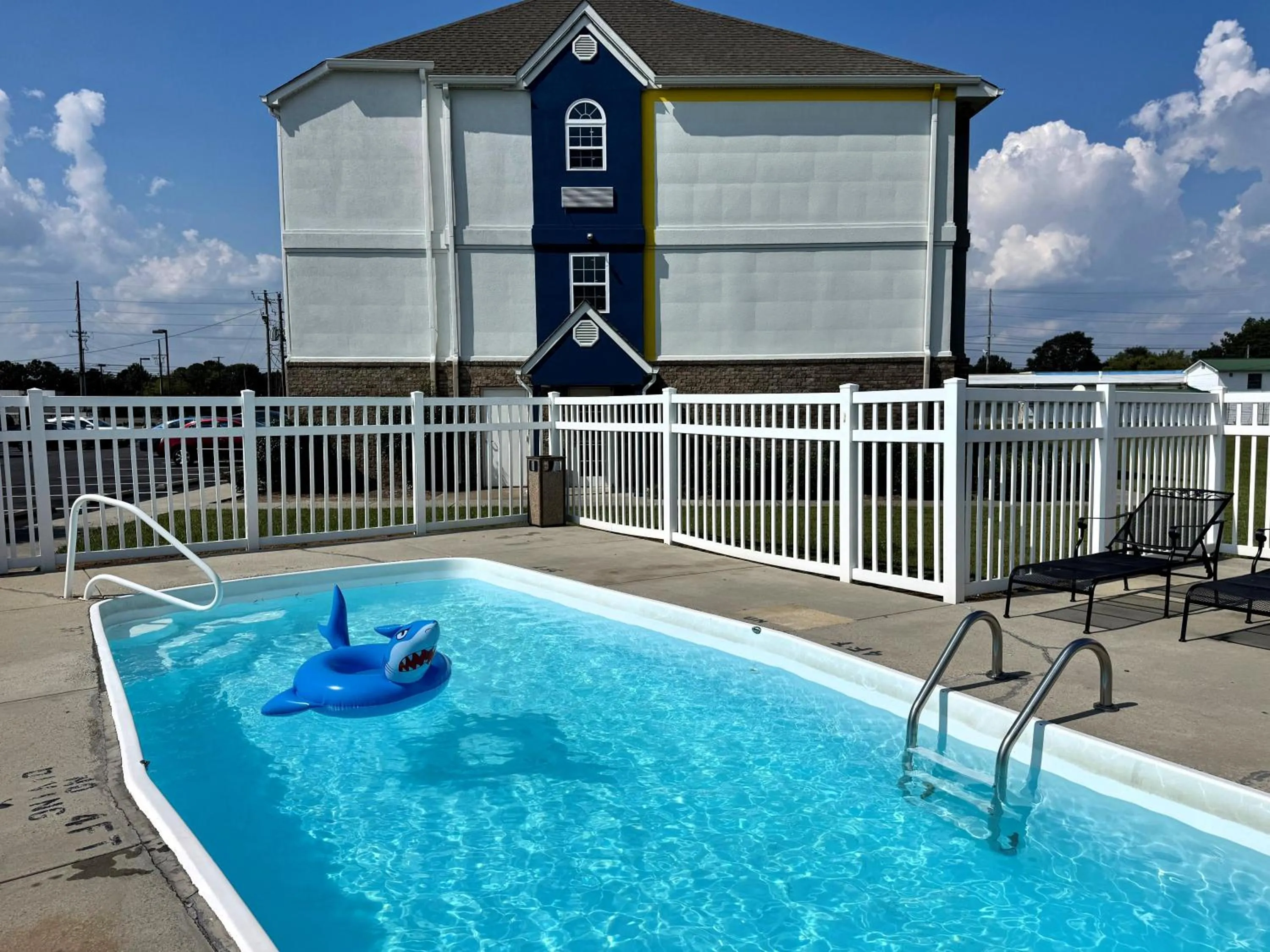 Swimming pool in Microtel Inn & Suites by Wyndham Albertville