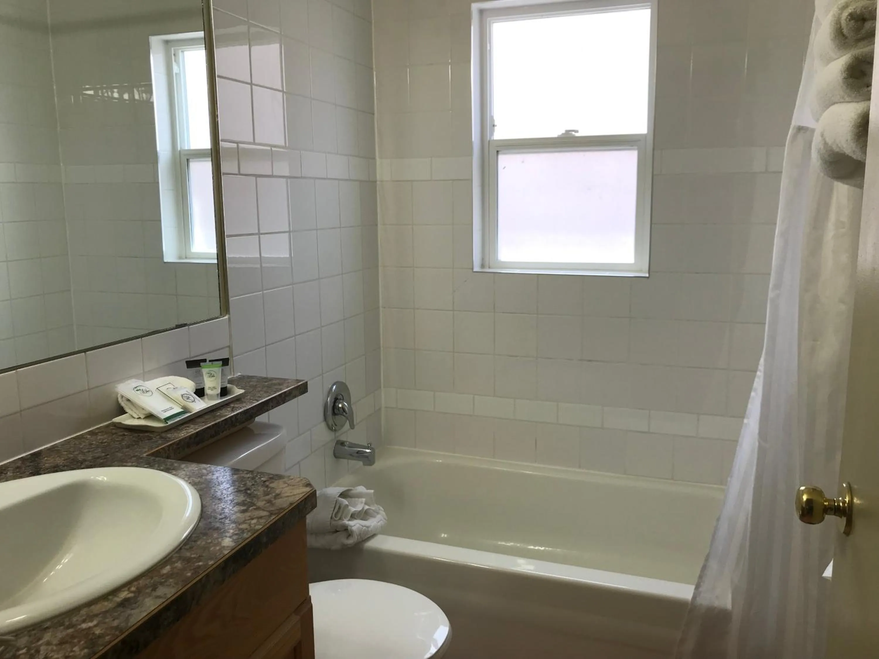 Bathroom in SlumberLodge Hotel