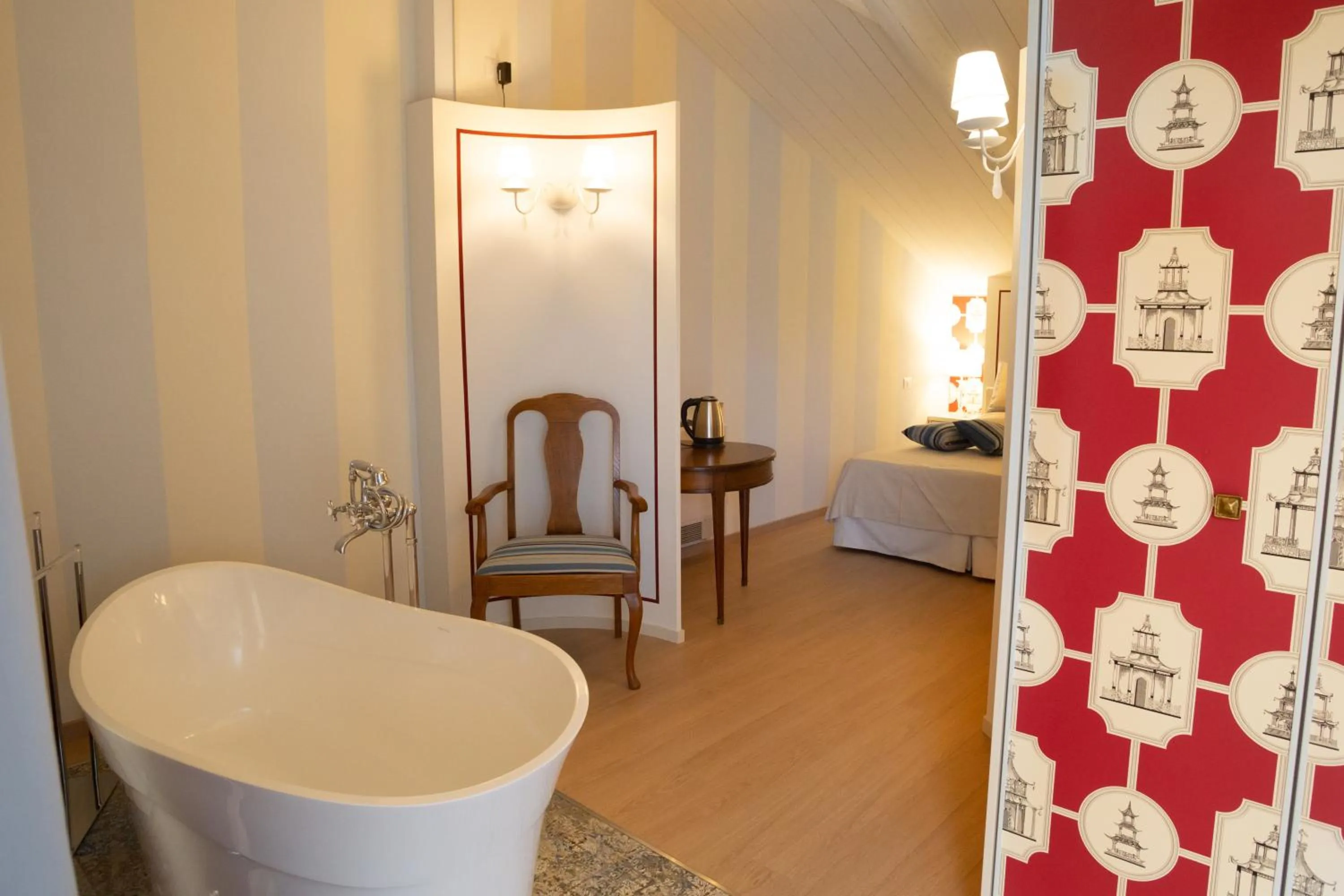 Bed in Maison Petit Perlage B&B and Champagne