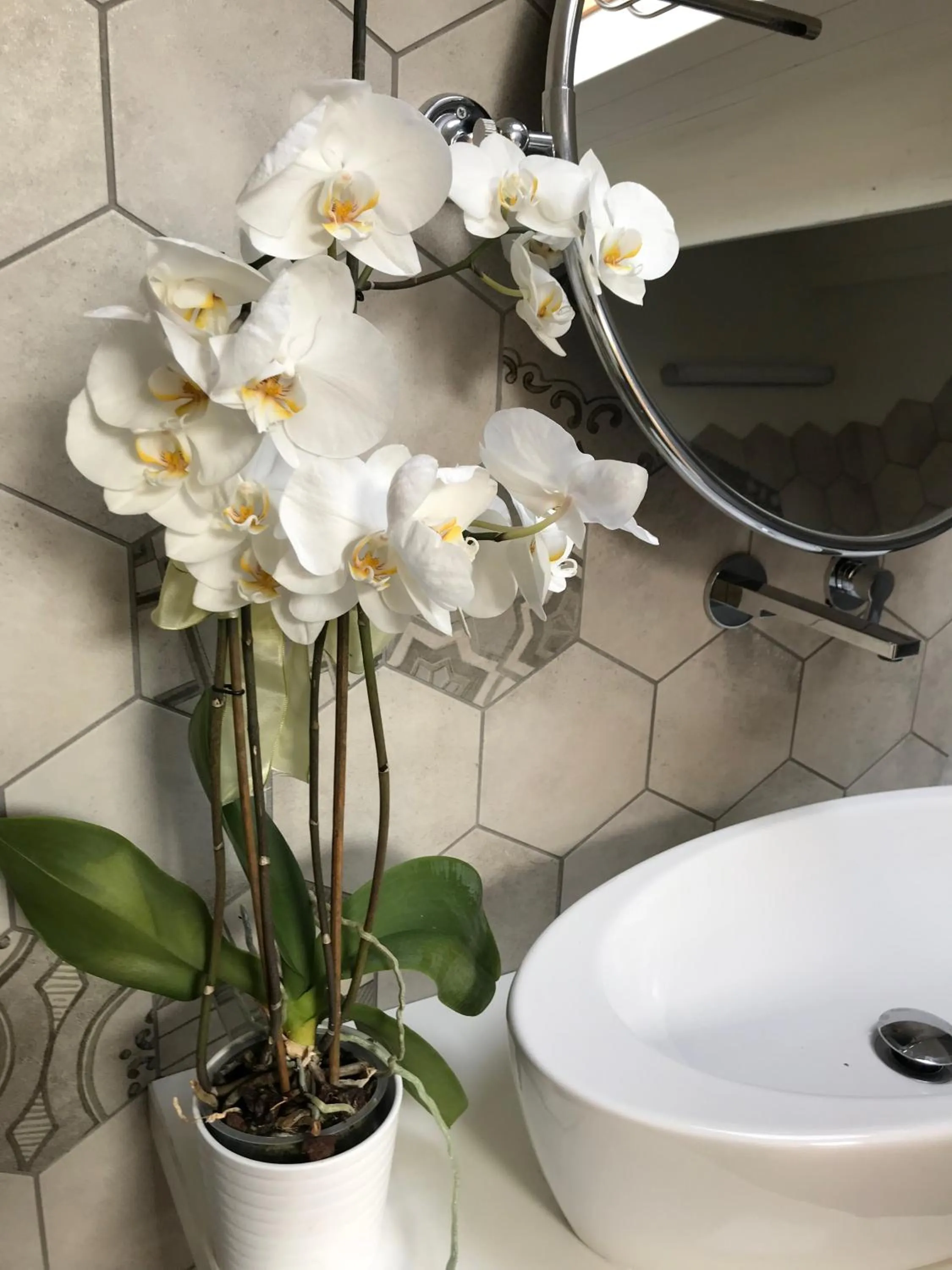 Bathroom in Maison Petit Perlage B&B and Champagne