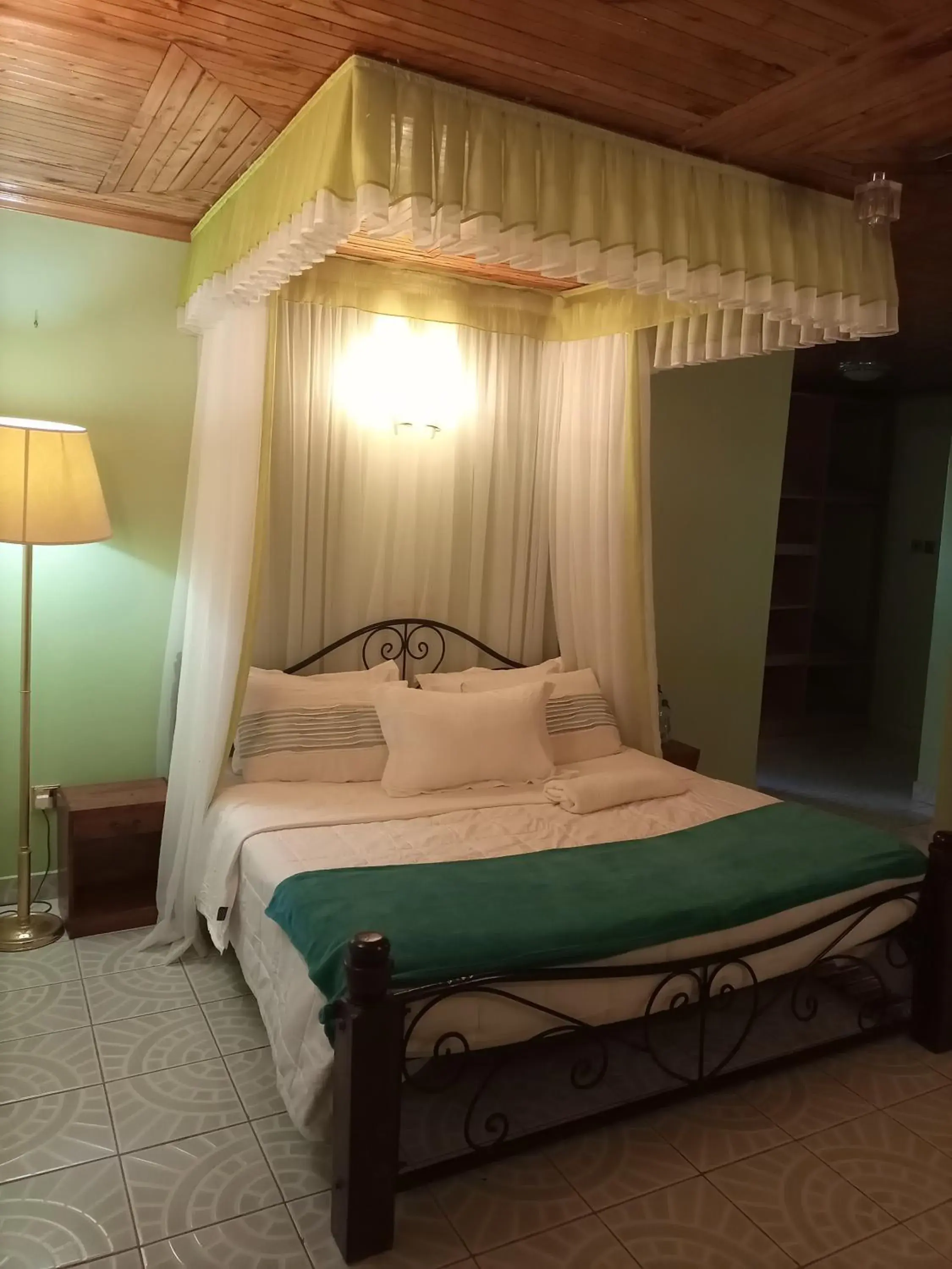 Single Room - single occupancy in Palm Nest - Near JKIA Single Room - single occupancy in Palm Nest - Near JKIA