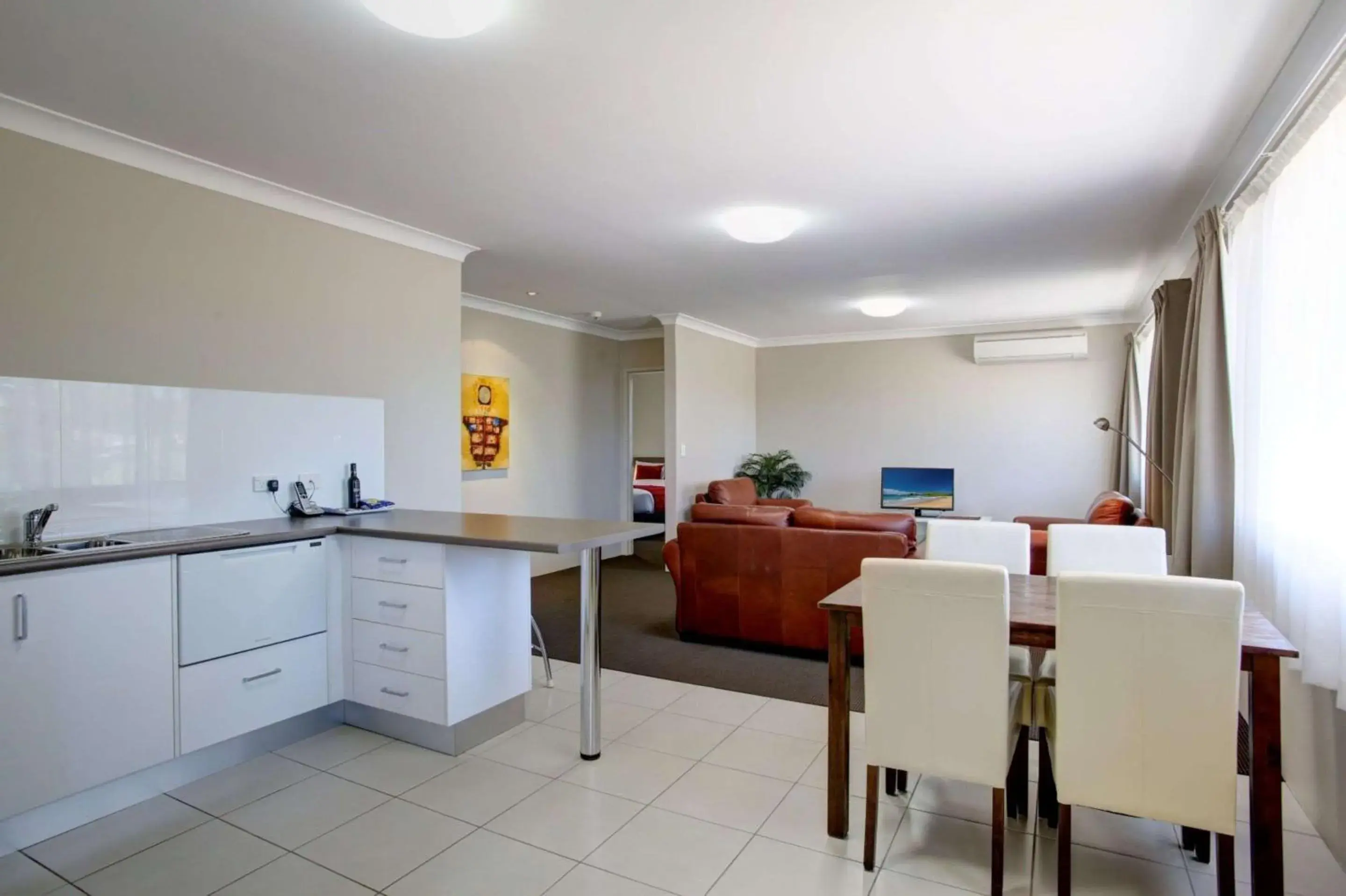 Two-Bedroom Apartment in Quality Hotel City Centre Two-Bedroom Apartment in Quality Hotel City Centre