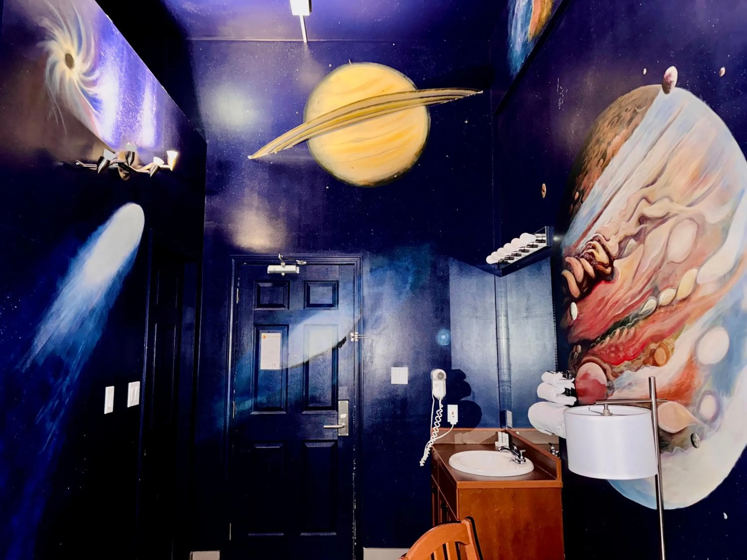 Super 8 by Wyndham Castlegar BC