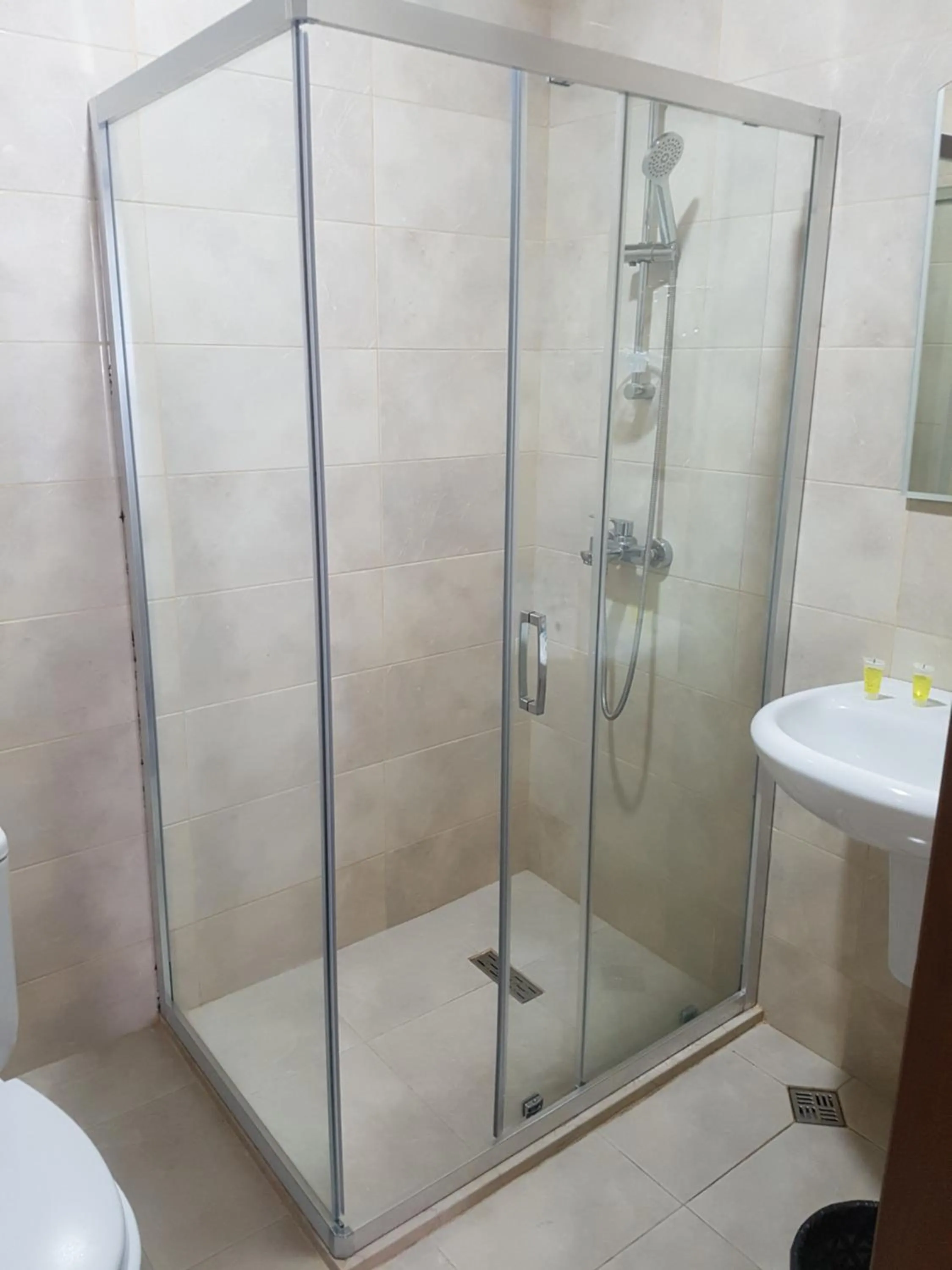 Bathroom in Hotel 725 B