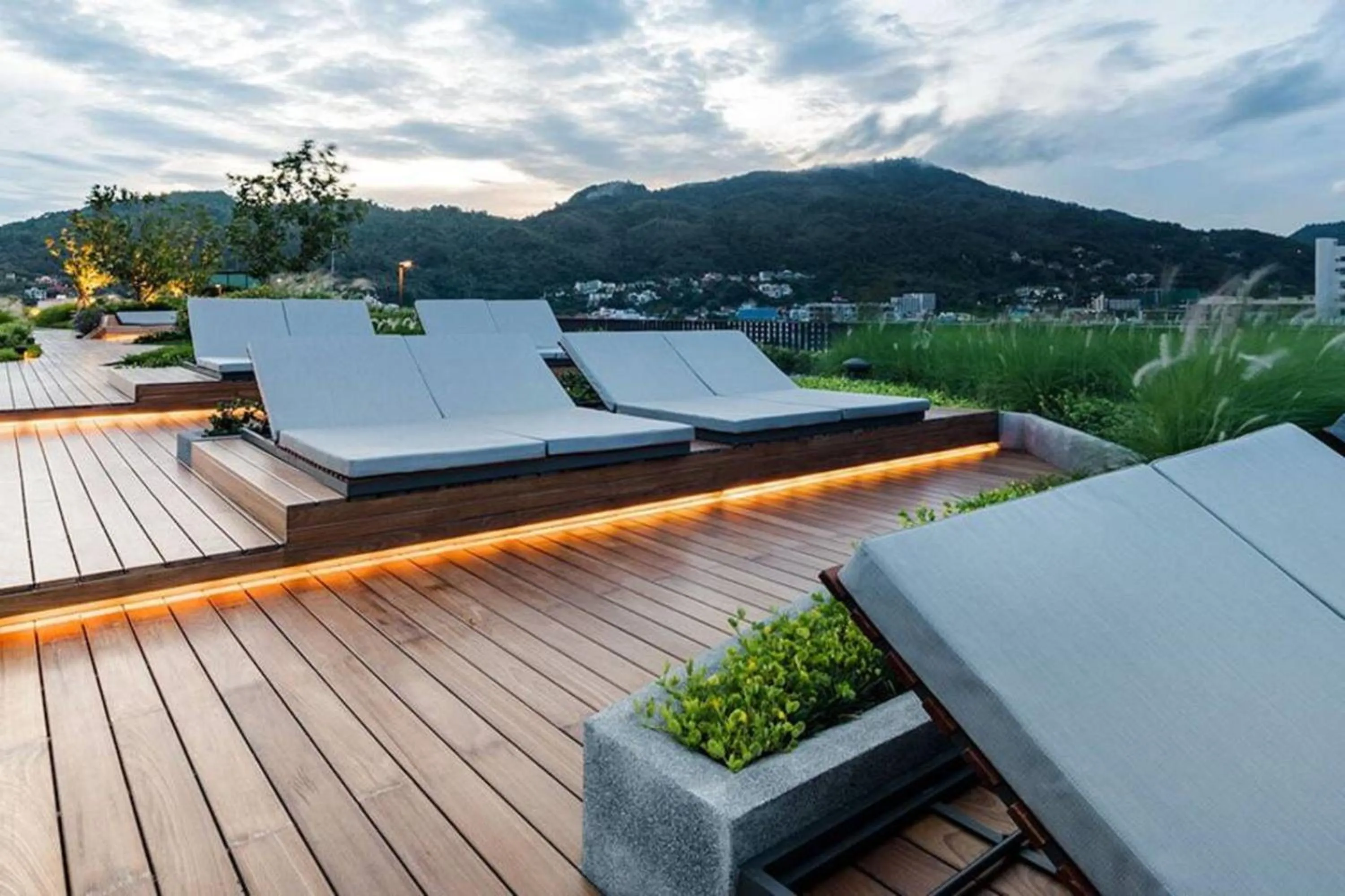 Garden in The Deck Patong by VIP