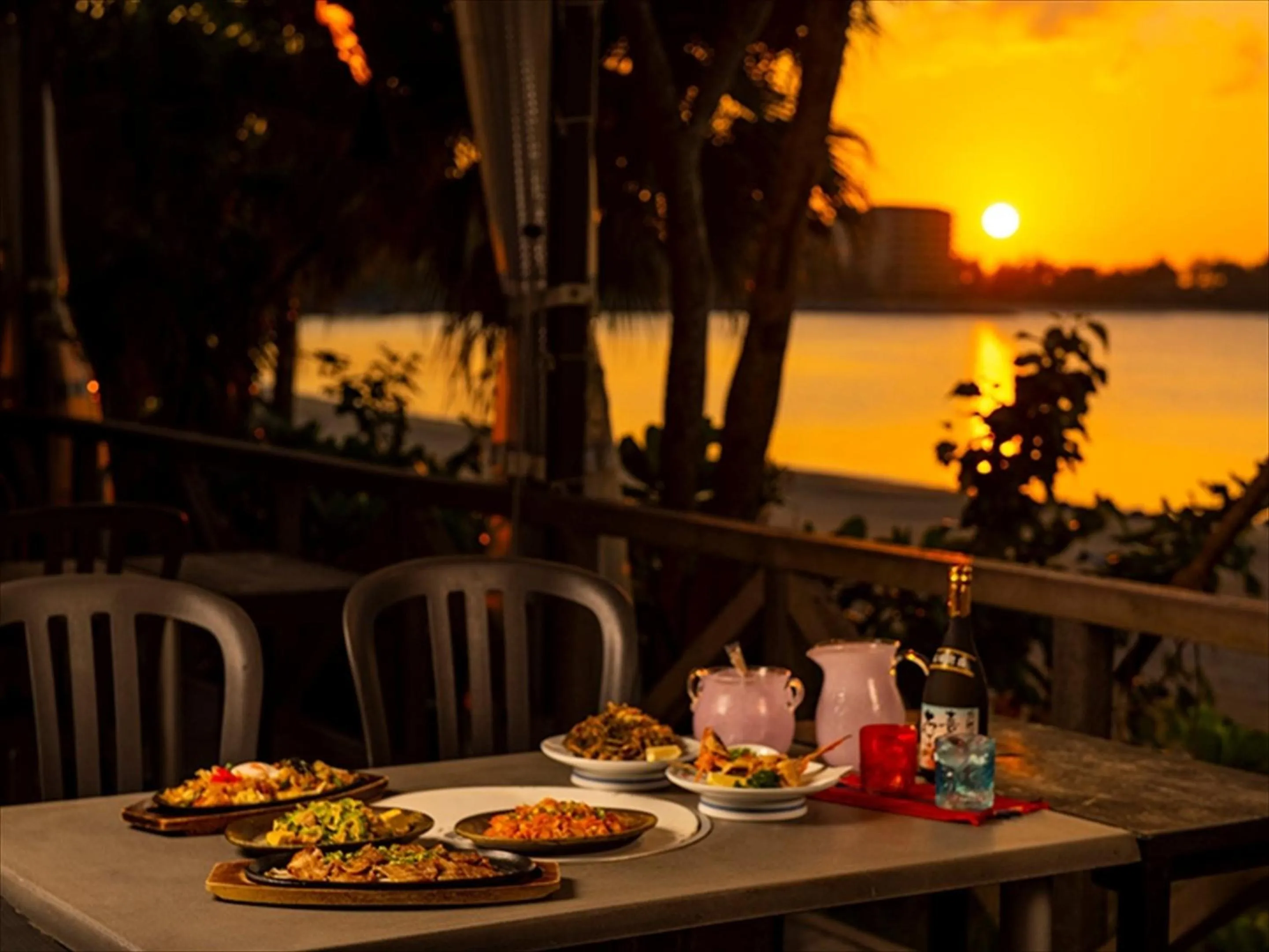 Restaurant/places to eat in Kanehide Kise Beach Palace