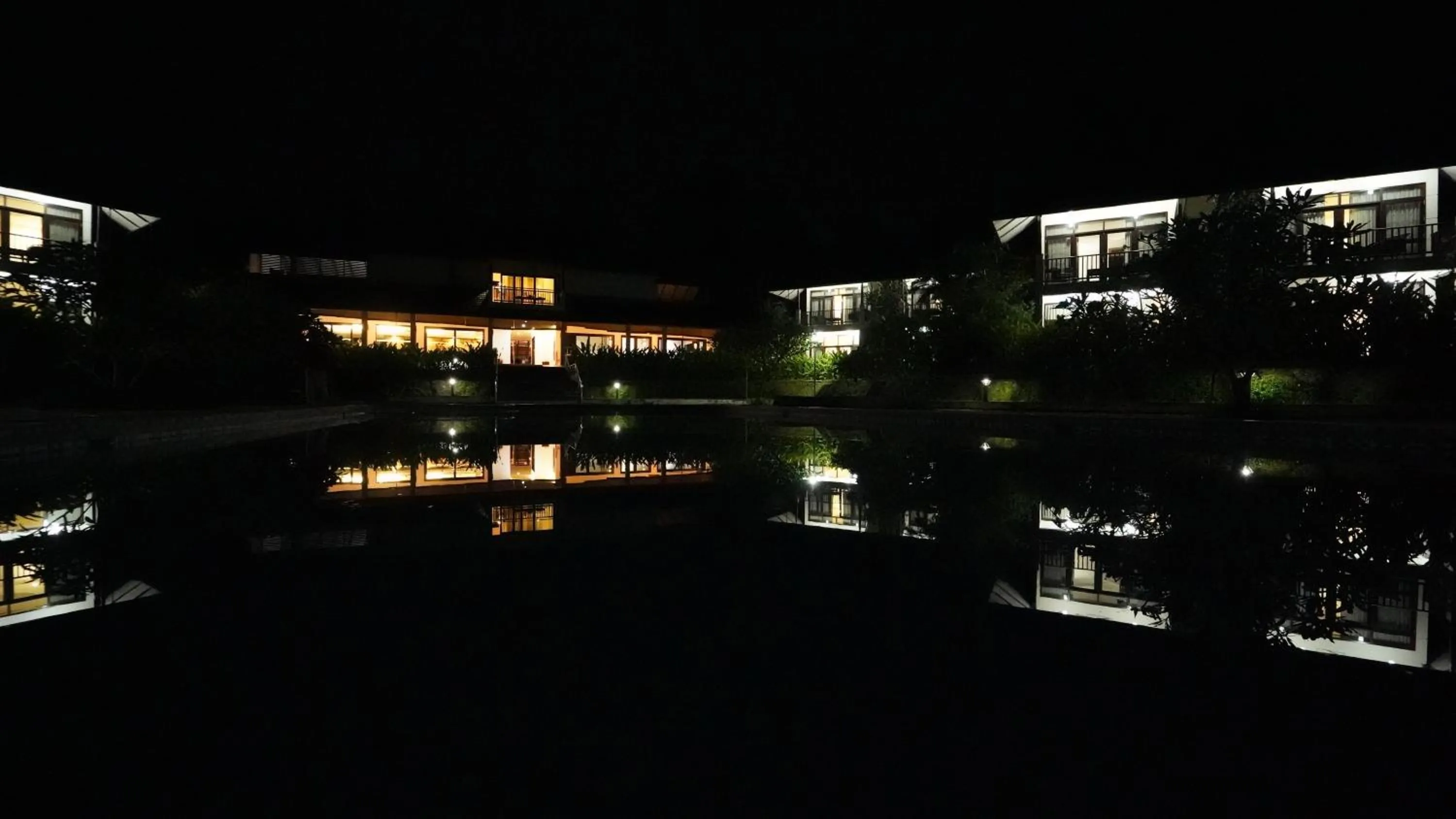 Pool view in Whispering Waters
