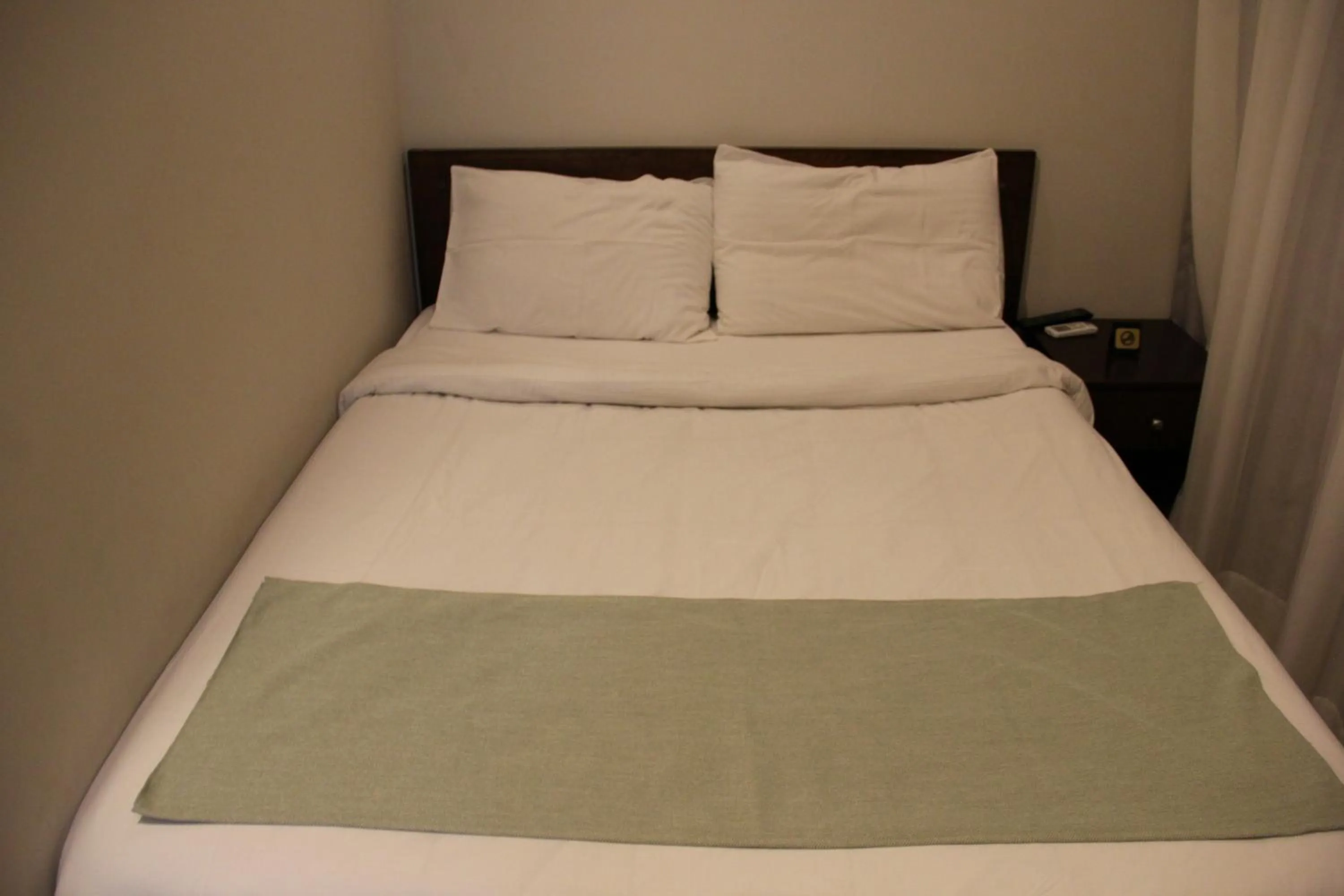 Bed in Elysees Hotel Tahrir Square