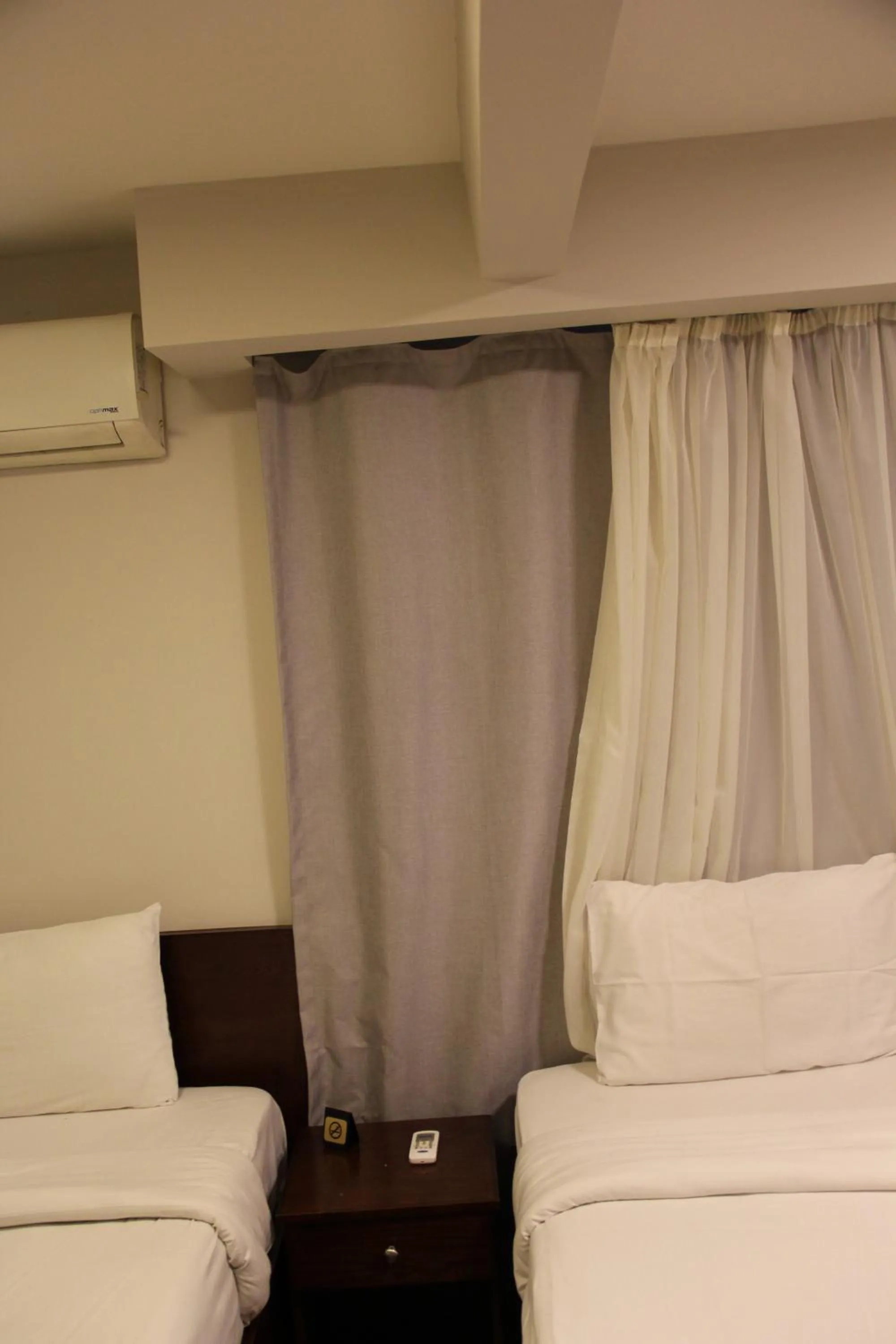 Bed in Elysees Hotel Tahrir Square