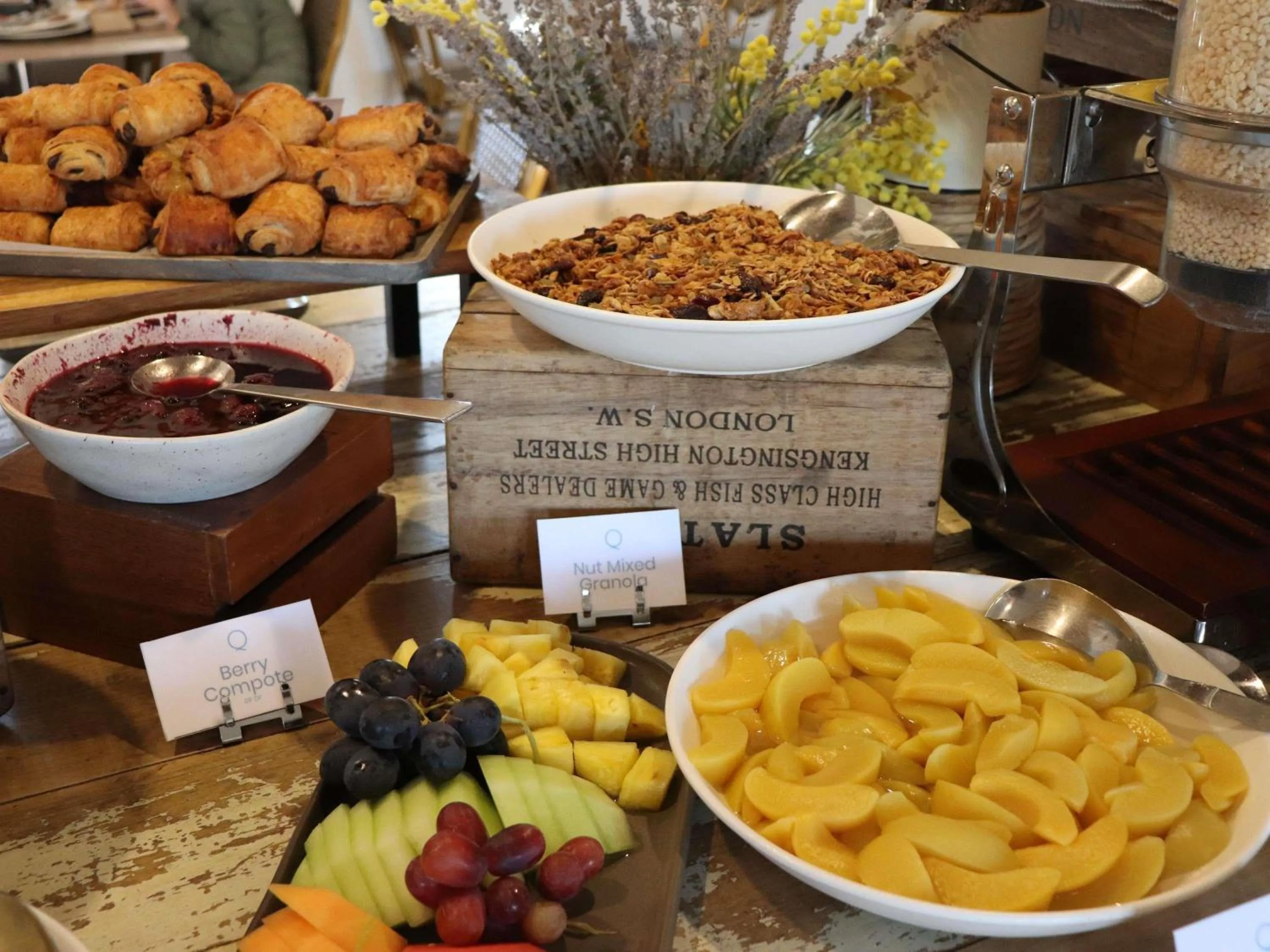 Breakfast in Q Station