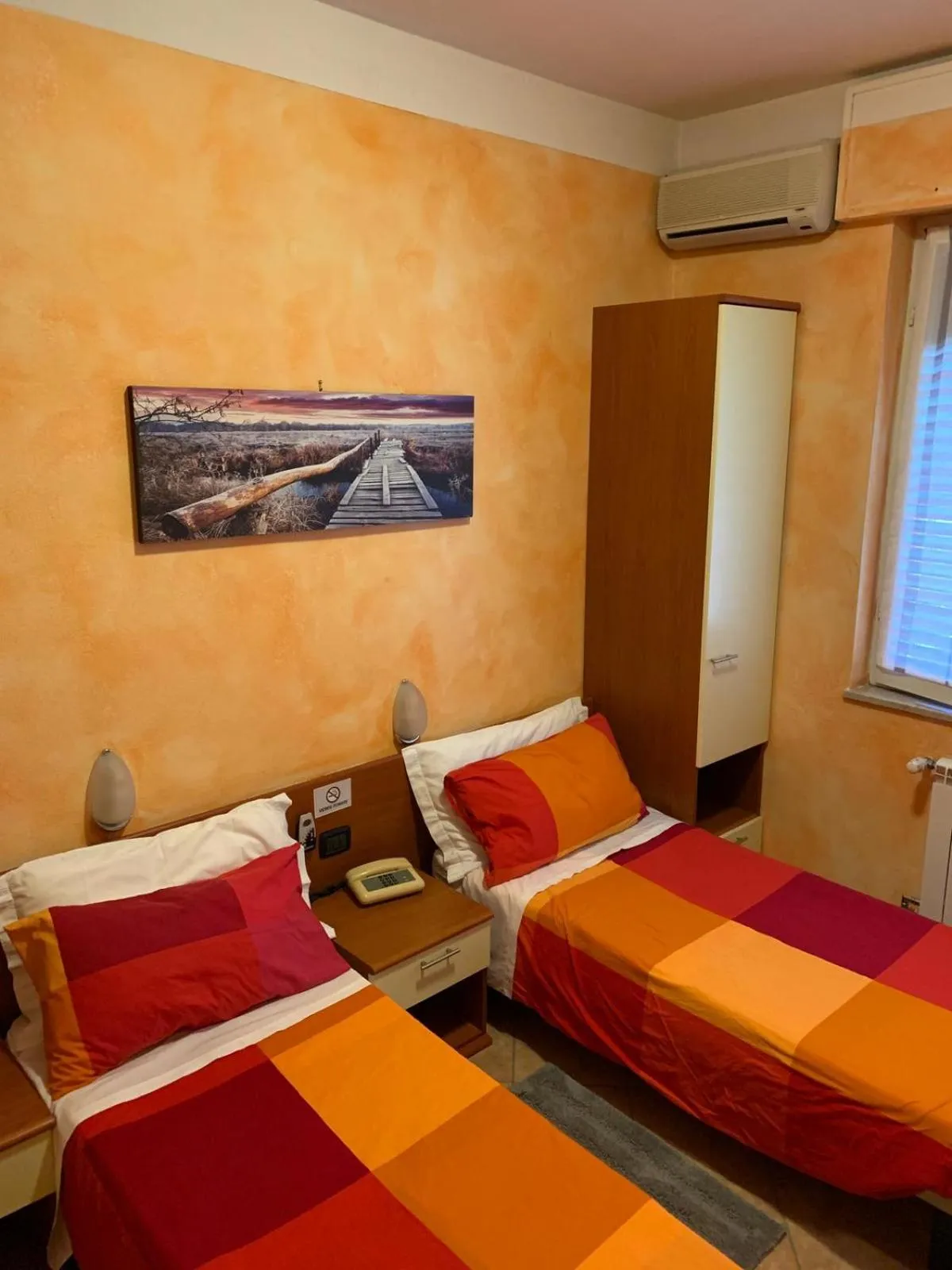 Animals, Bed in Albergo Ristorante Brera