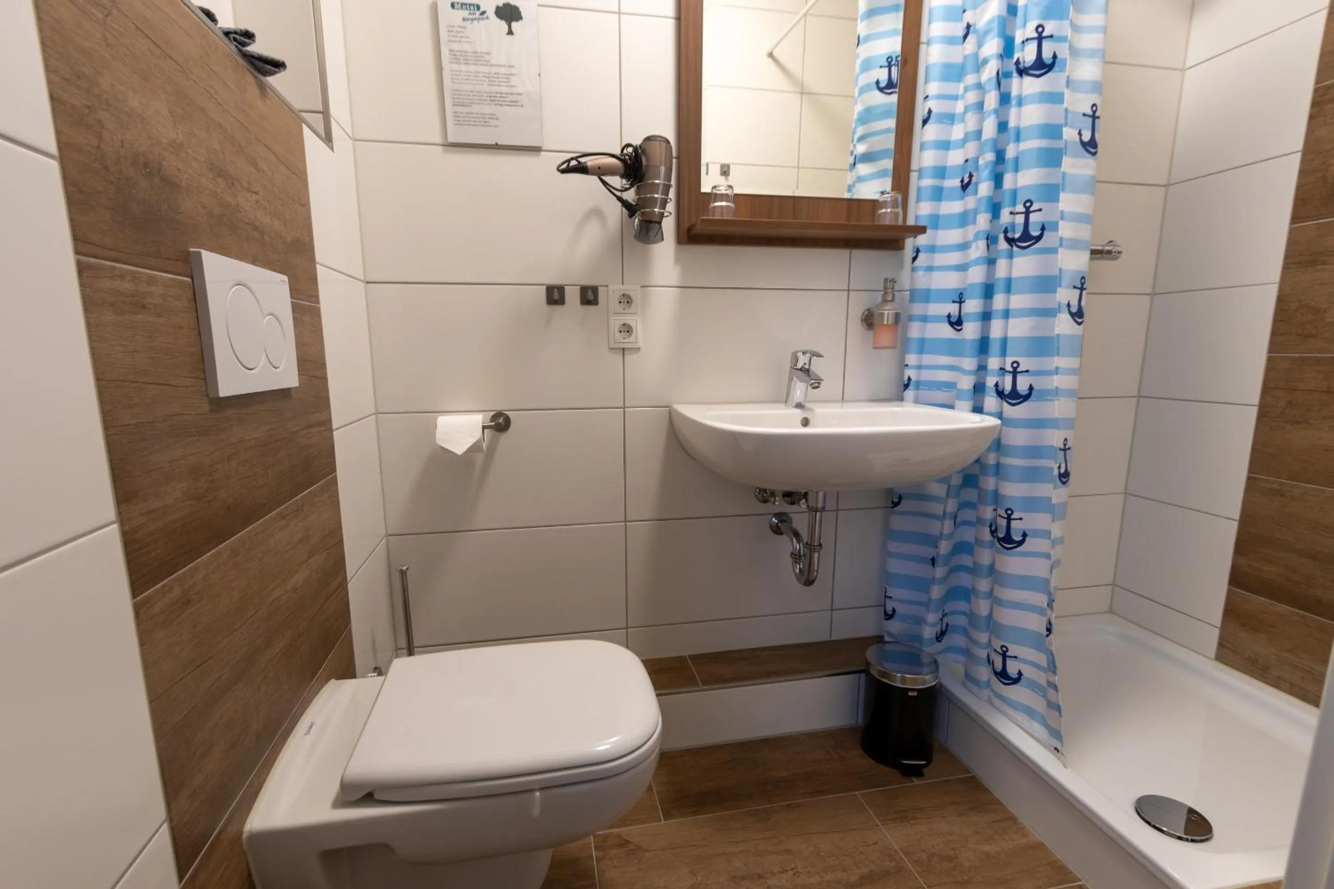 Bathroom in Motel Am Bürgerpark