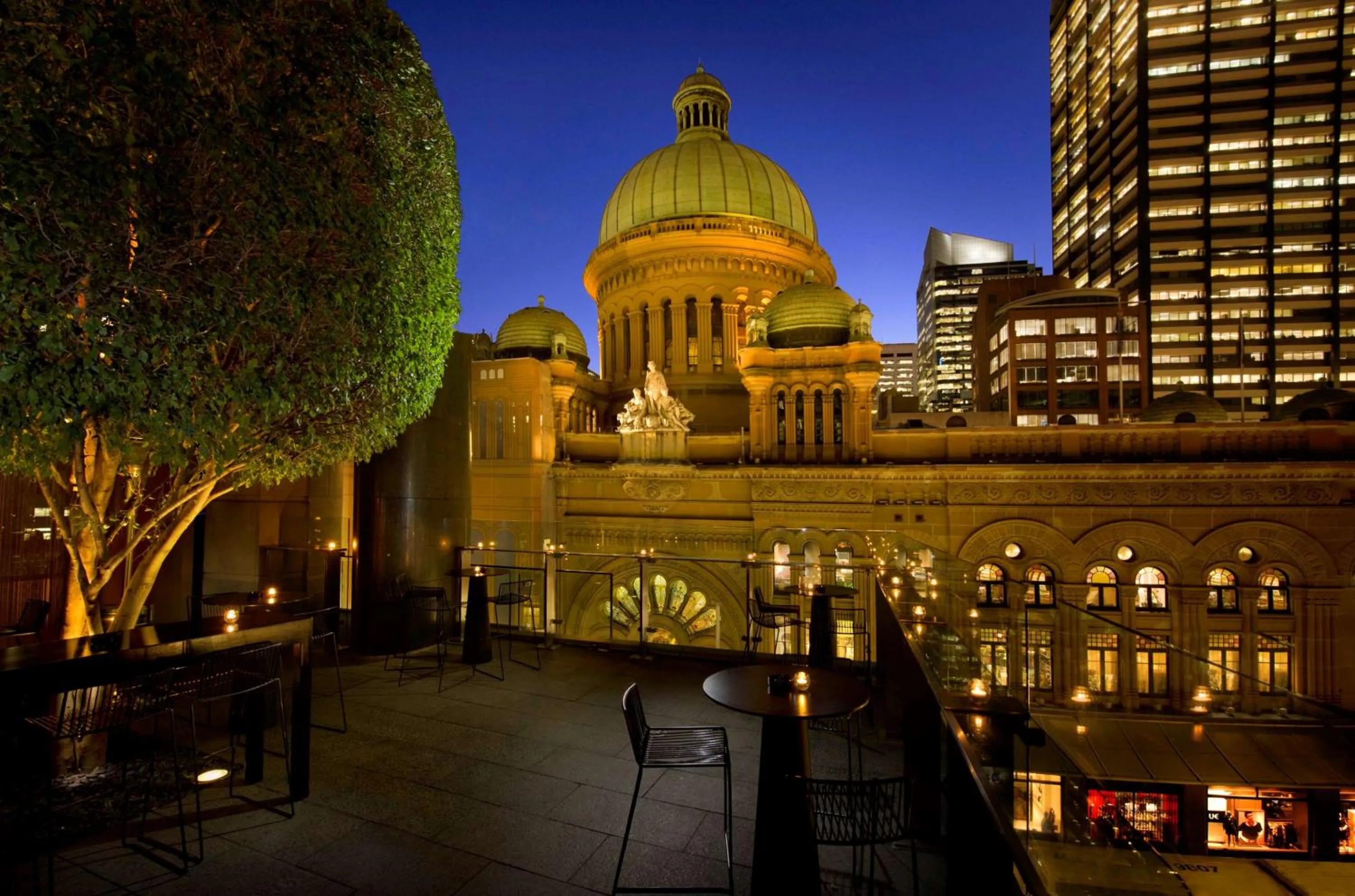 Patio in Hilton Sydney