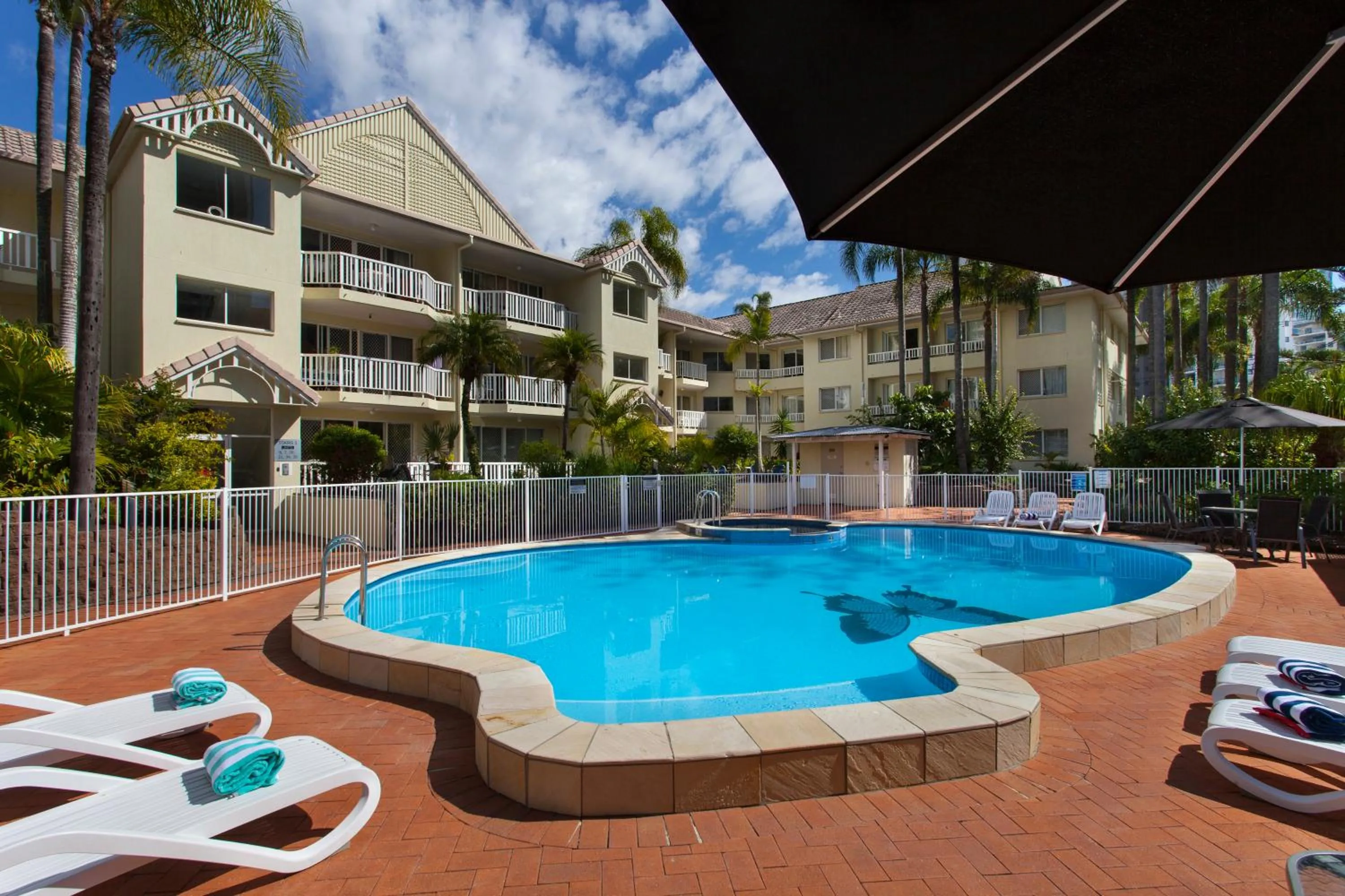 Swimming pool in Surfers Tradewinds