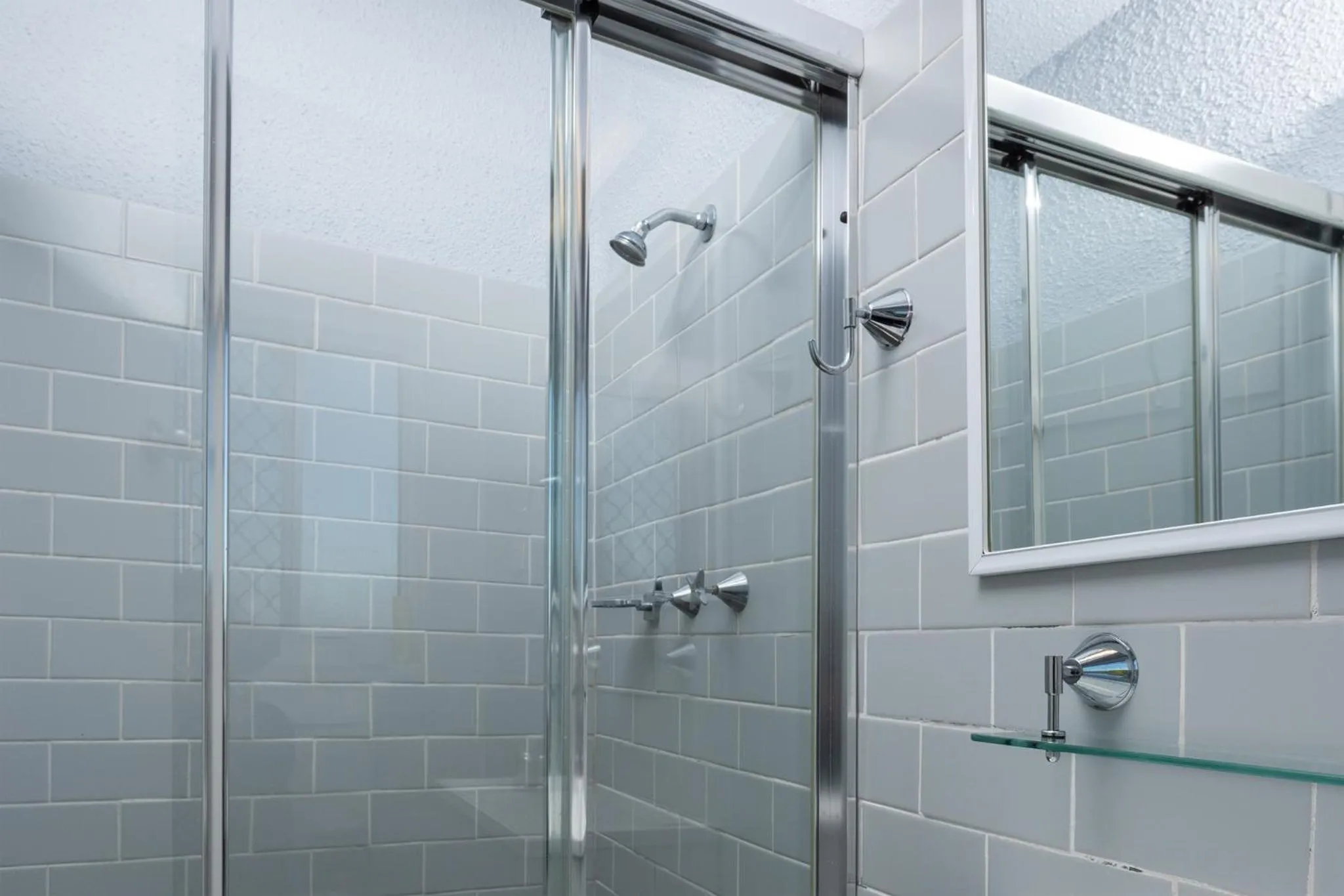 Bathroom in Blue Mountains Highway Motel