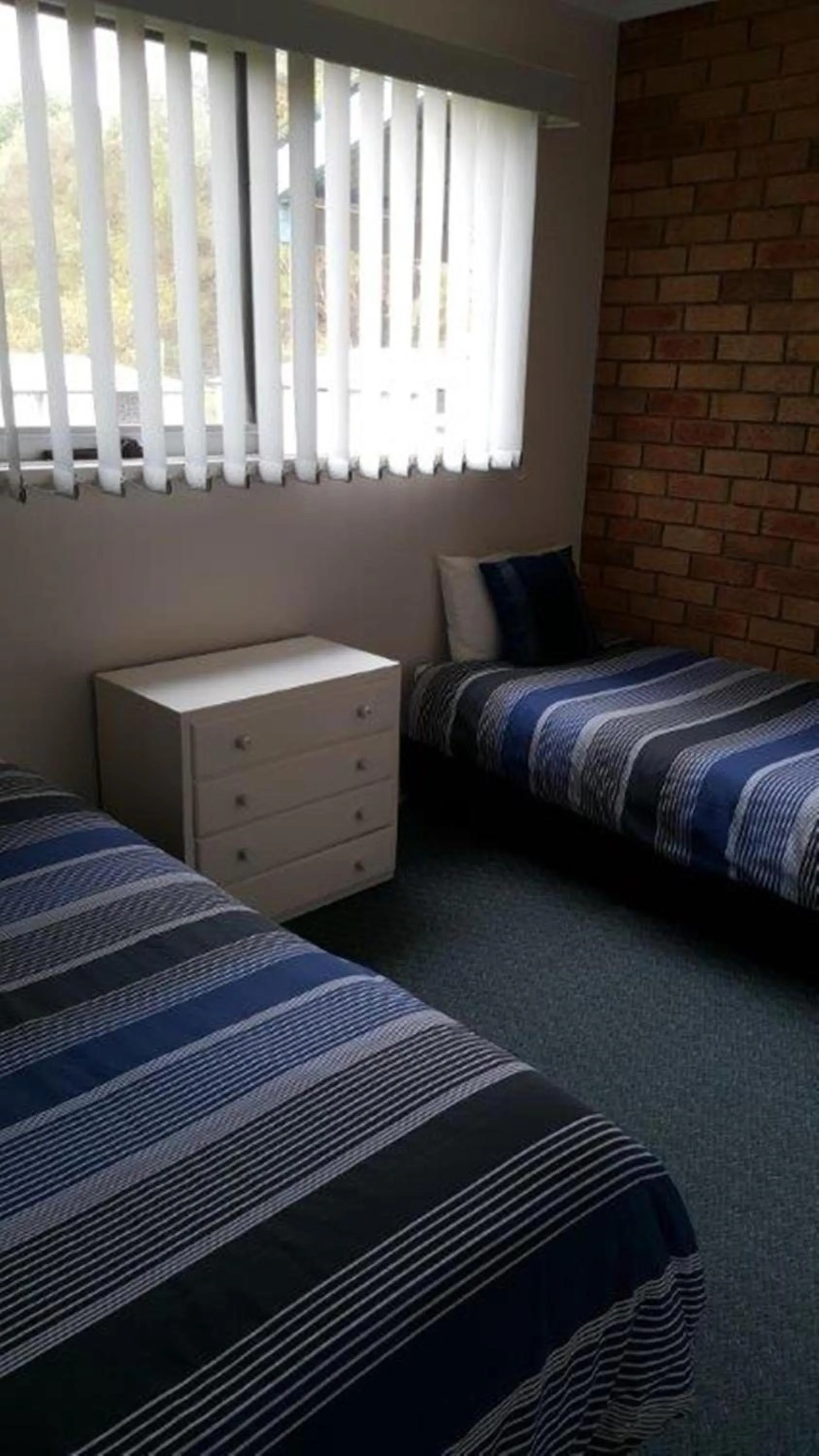 Day, Bed in The Balnarring Motel