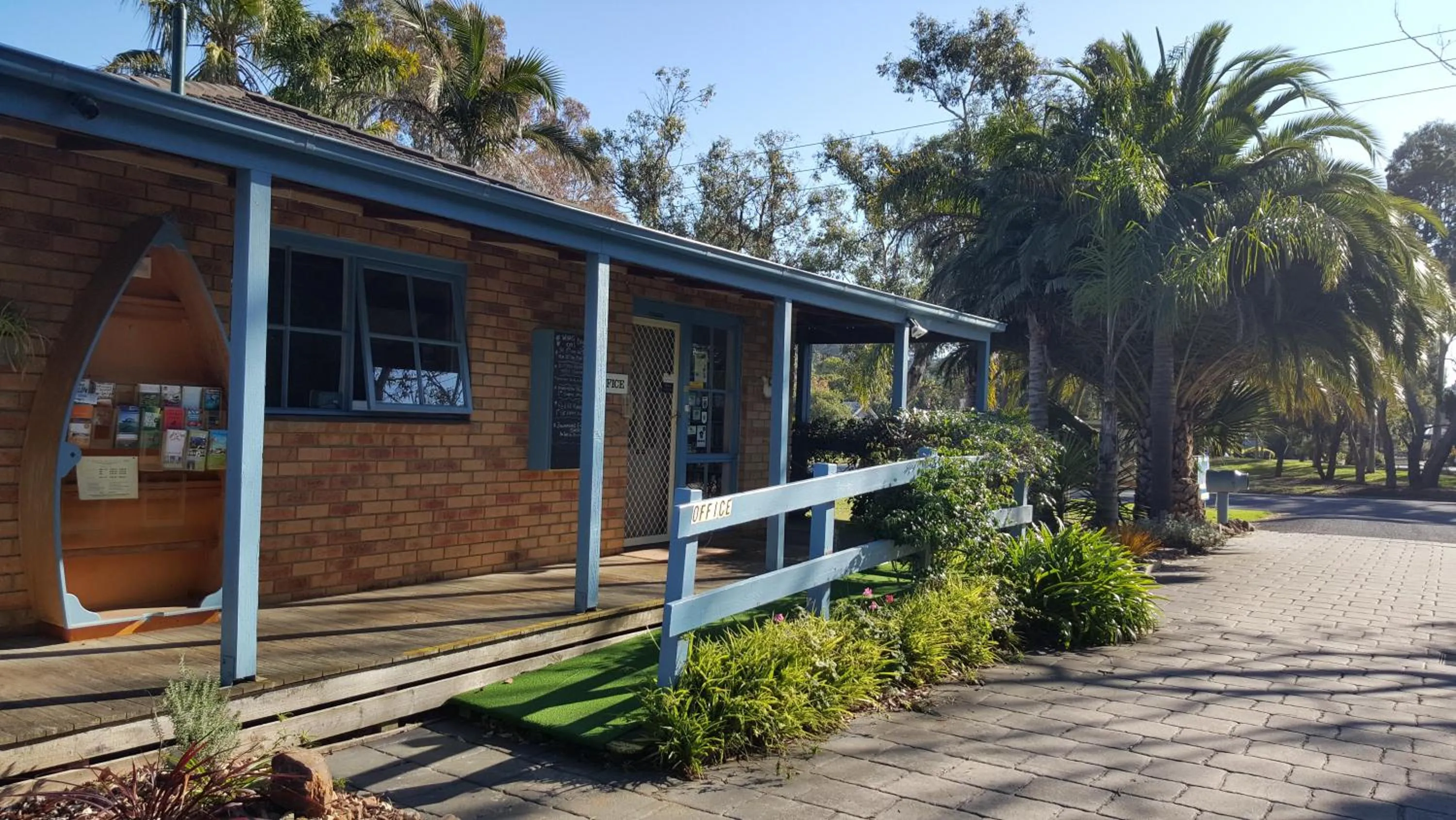 Property building in The Balnarring Motel