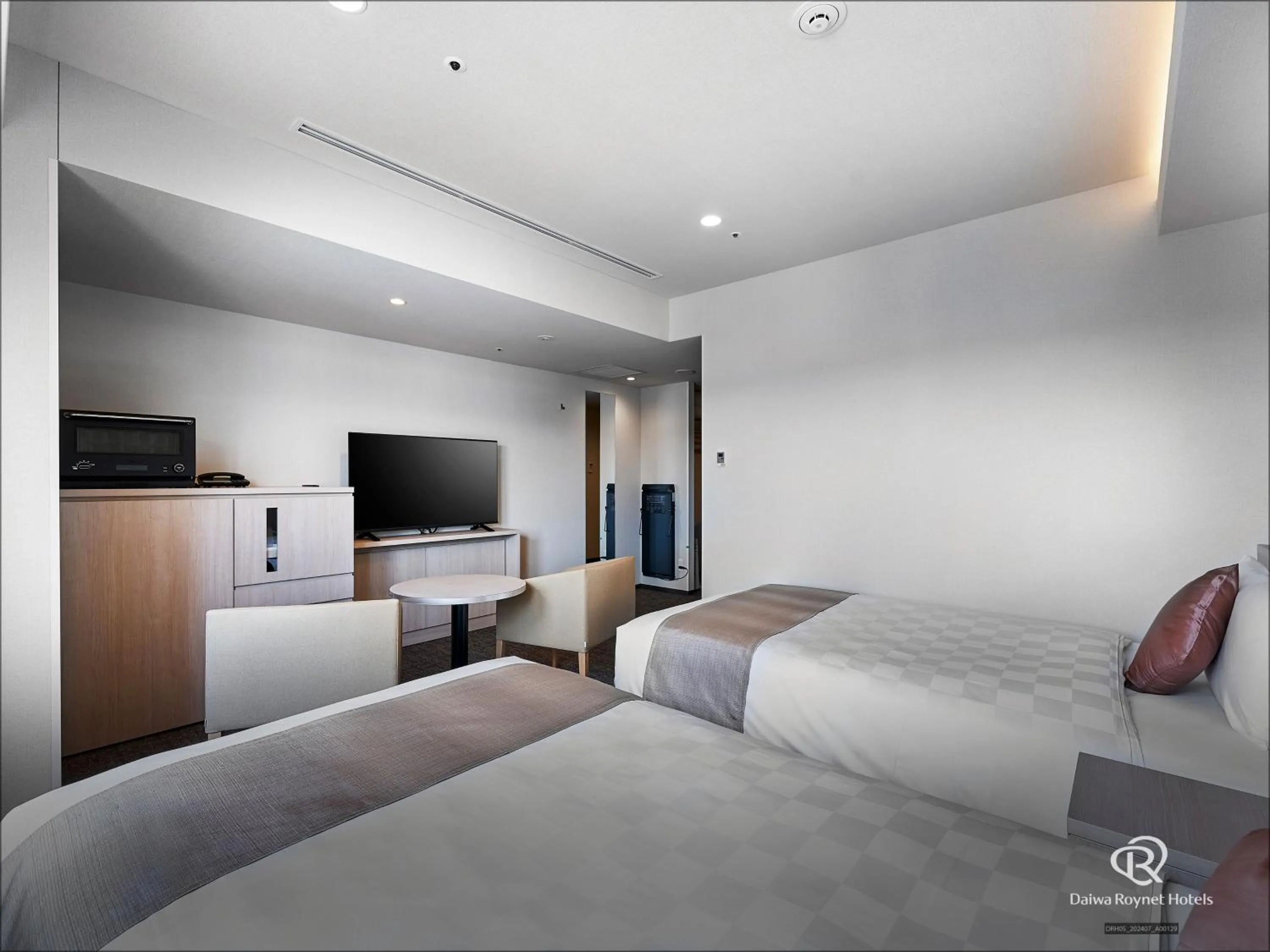 Bedroom, Bed in Daiwa Roynet Hotel Kyoto-Hachijoguchi