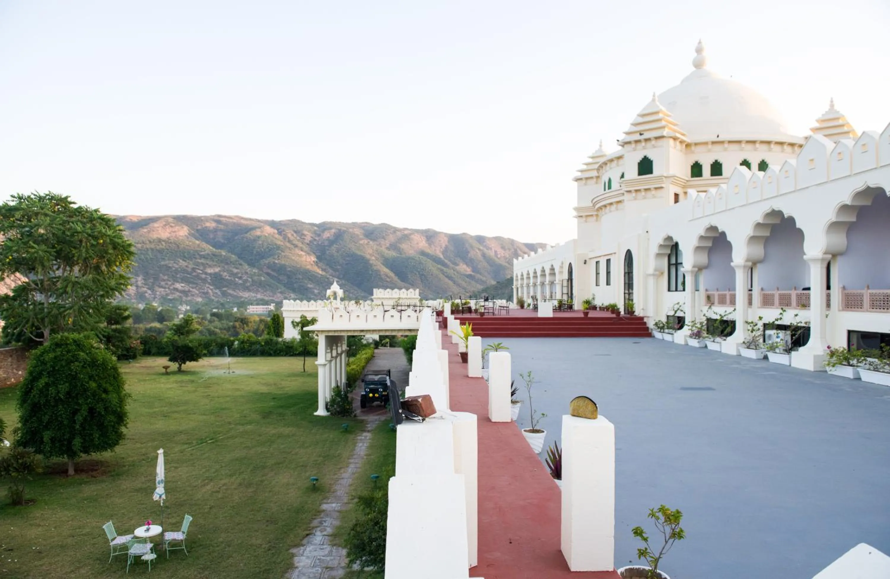 Gulaab Niwaas Palace