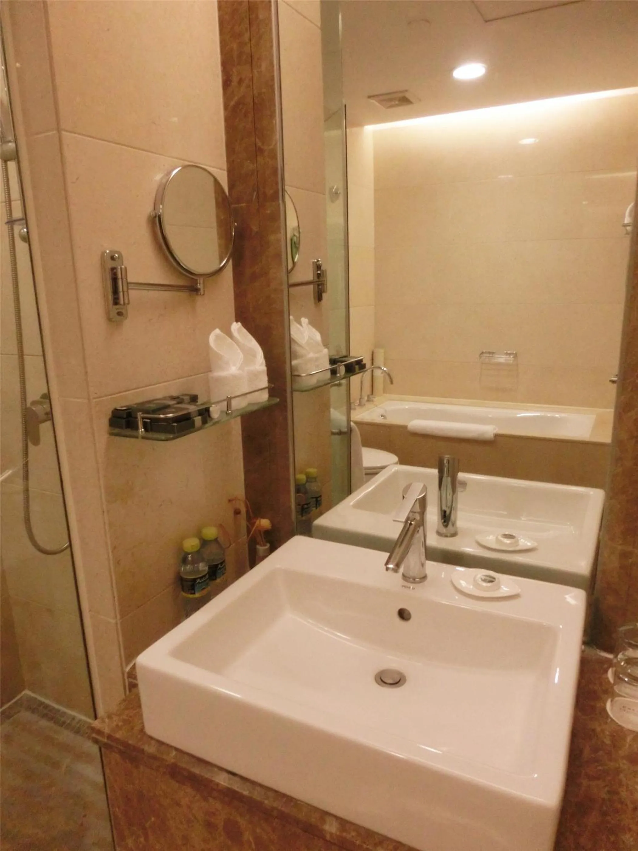 Bathroom in Guangzhou Baiyun International Convention Center