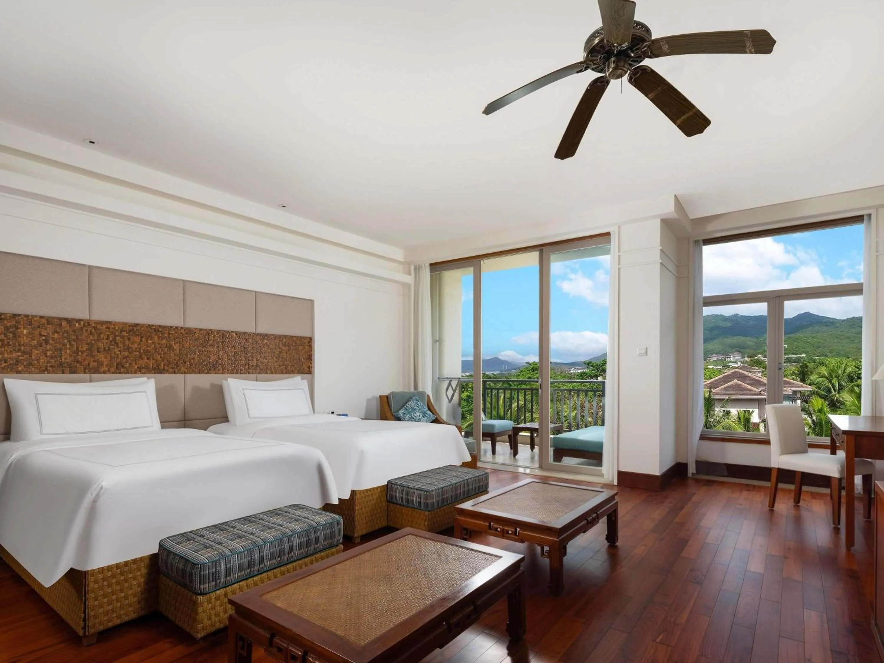 Bedroom, Bed in Swissôtel Sanya Yalong Bay