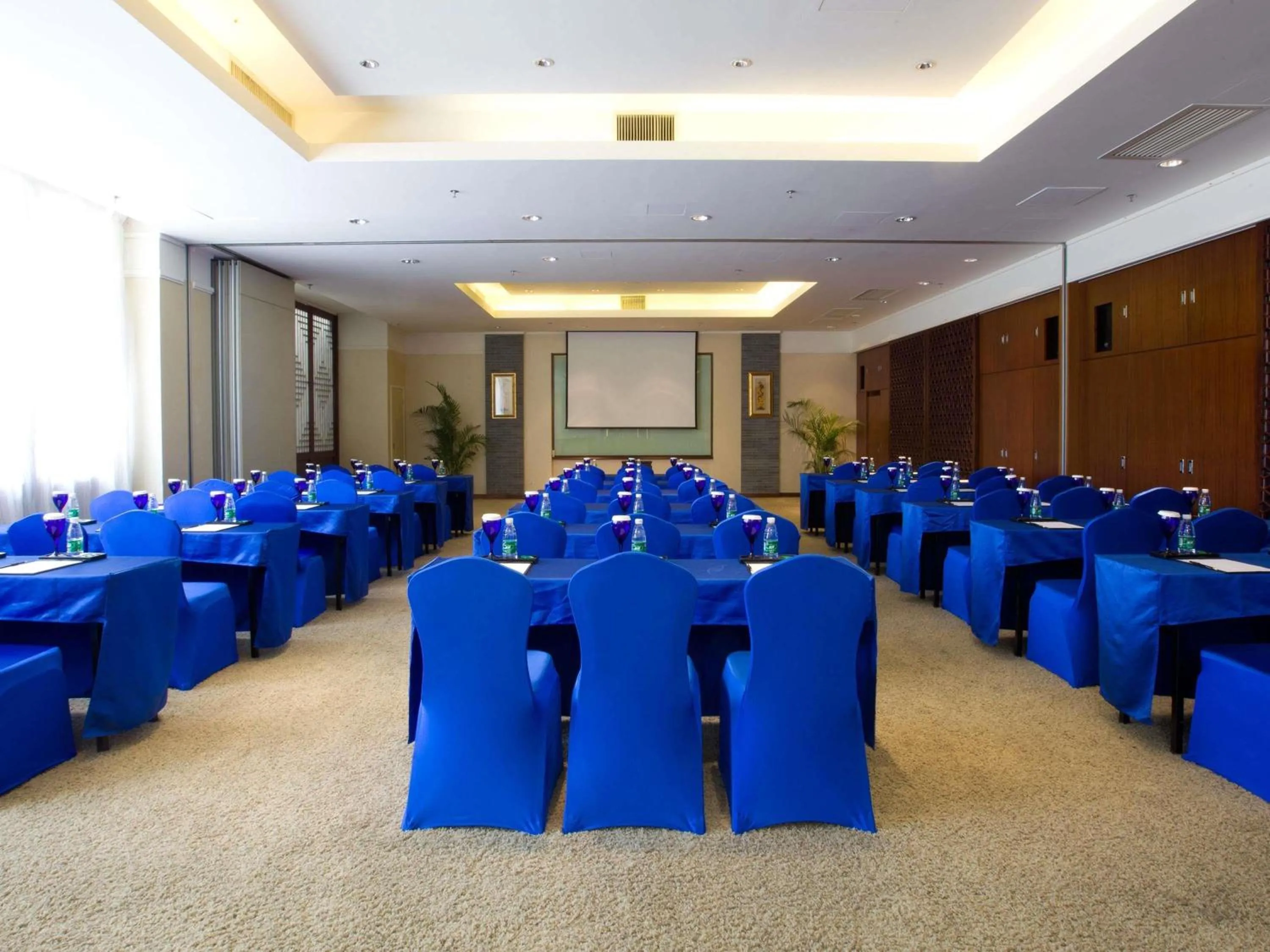Meeting/conference room in Swissôtel Sanya Yalong Bay