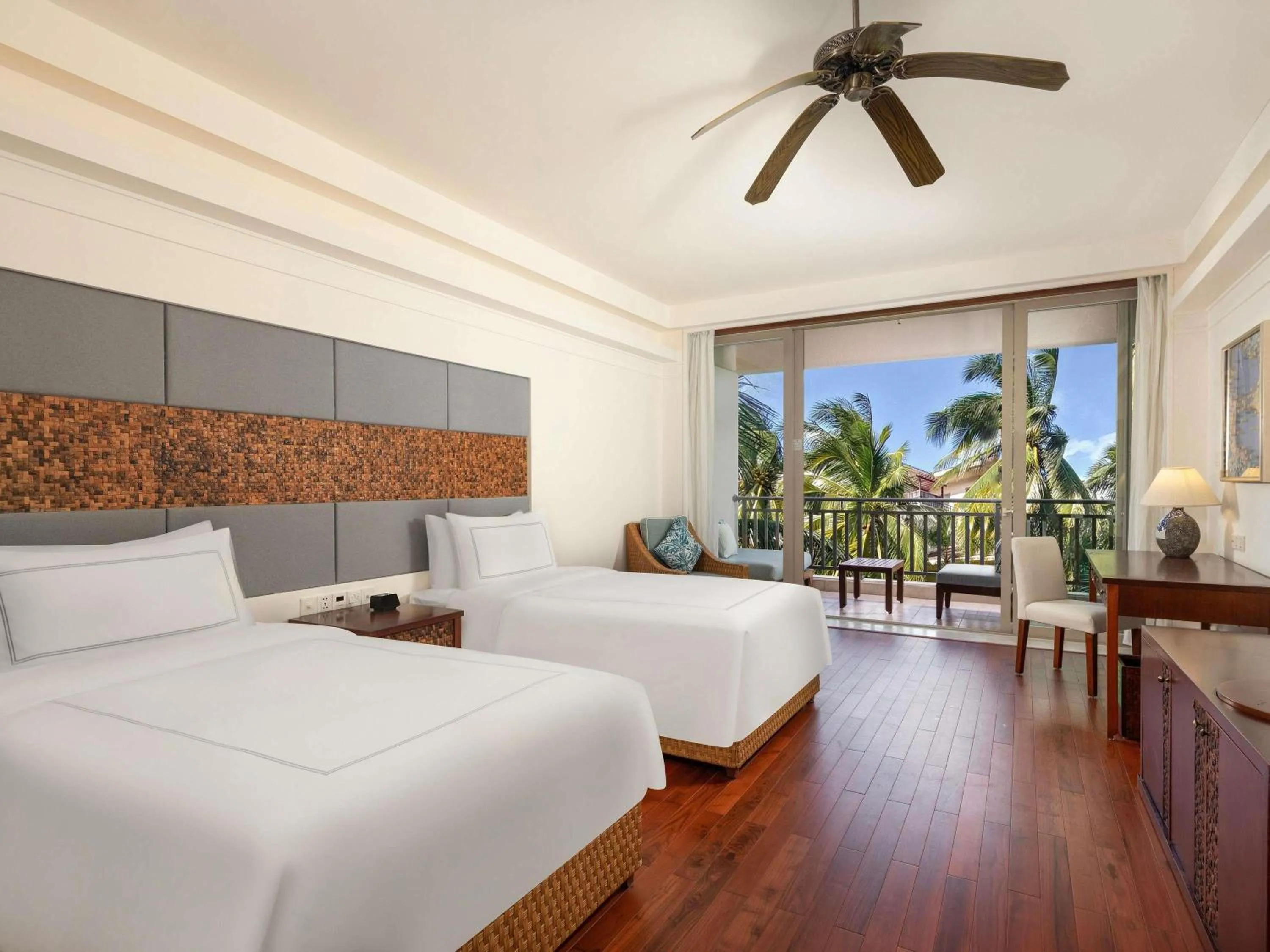 Bedroom, Bed in Swissôtel Sanya Yalong Bay