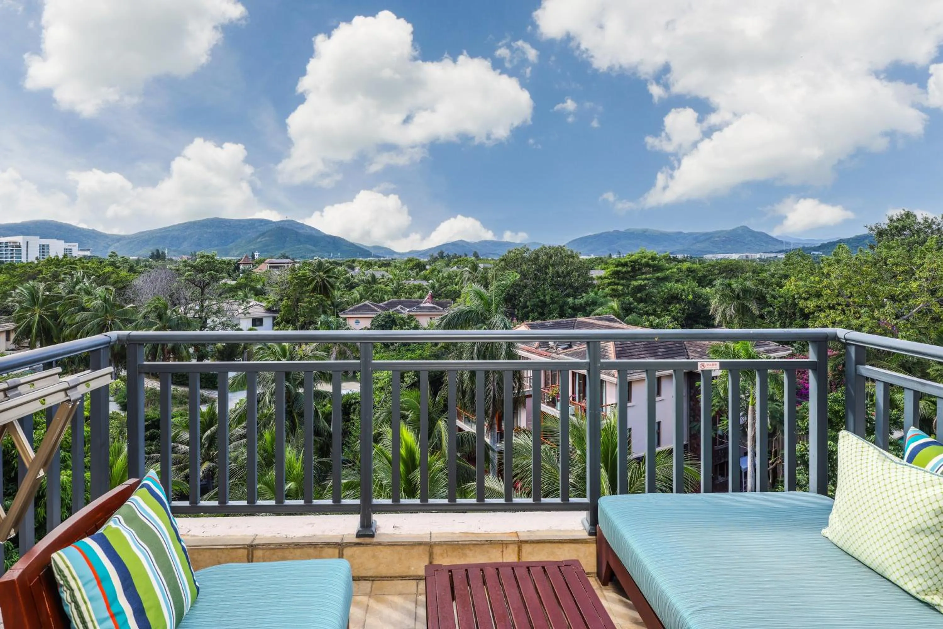 Balcony/Terrace in Swissôtel Sanya Yalong Bay