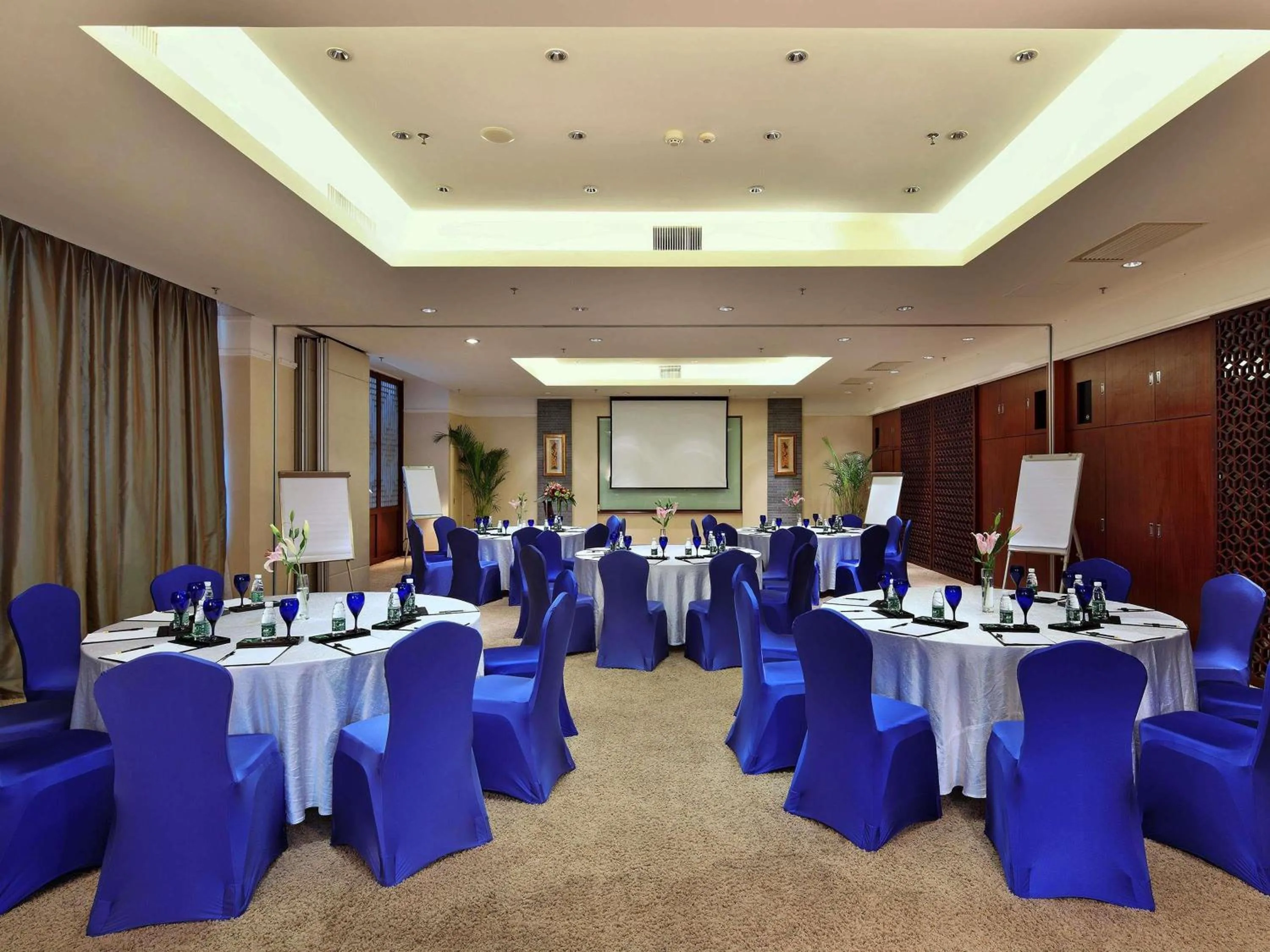 Meeting/conference room in Swissôtel Sanya Yalong Bay