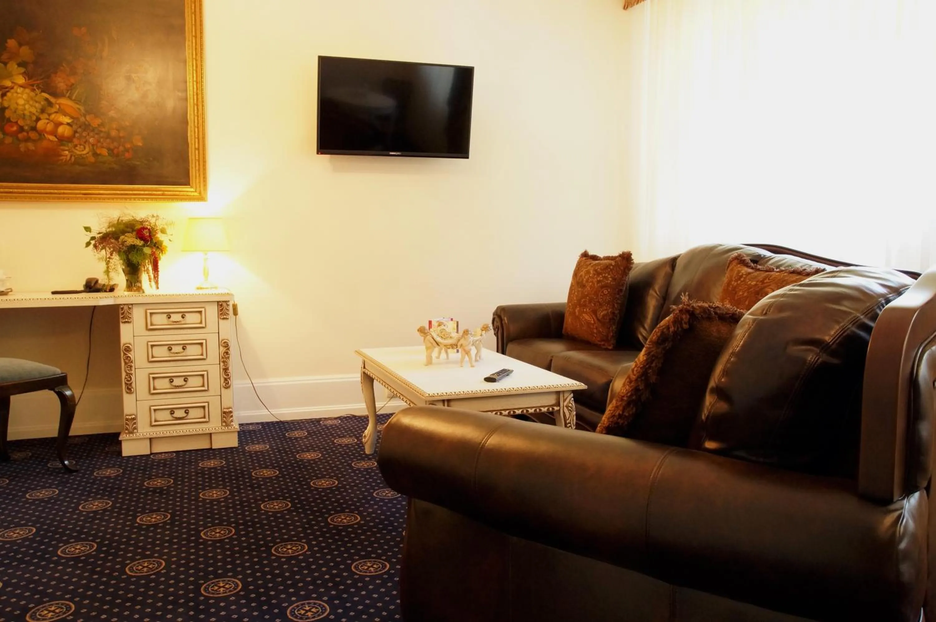 Photo of the whole room in Schloss Hotel Wolfsbrunnen