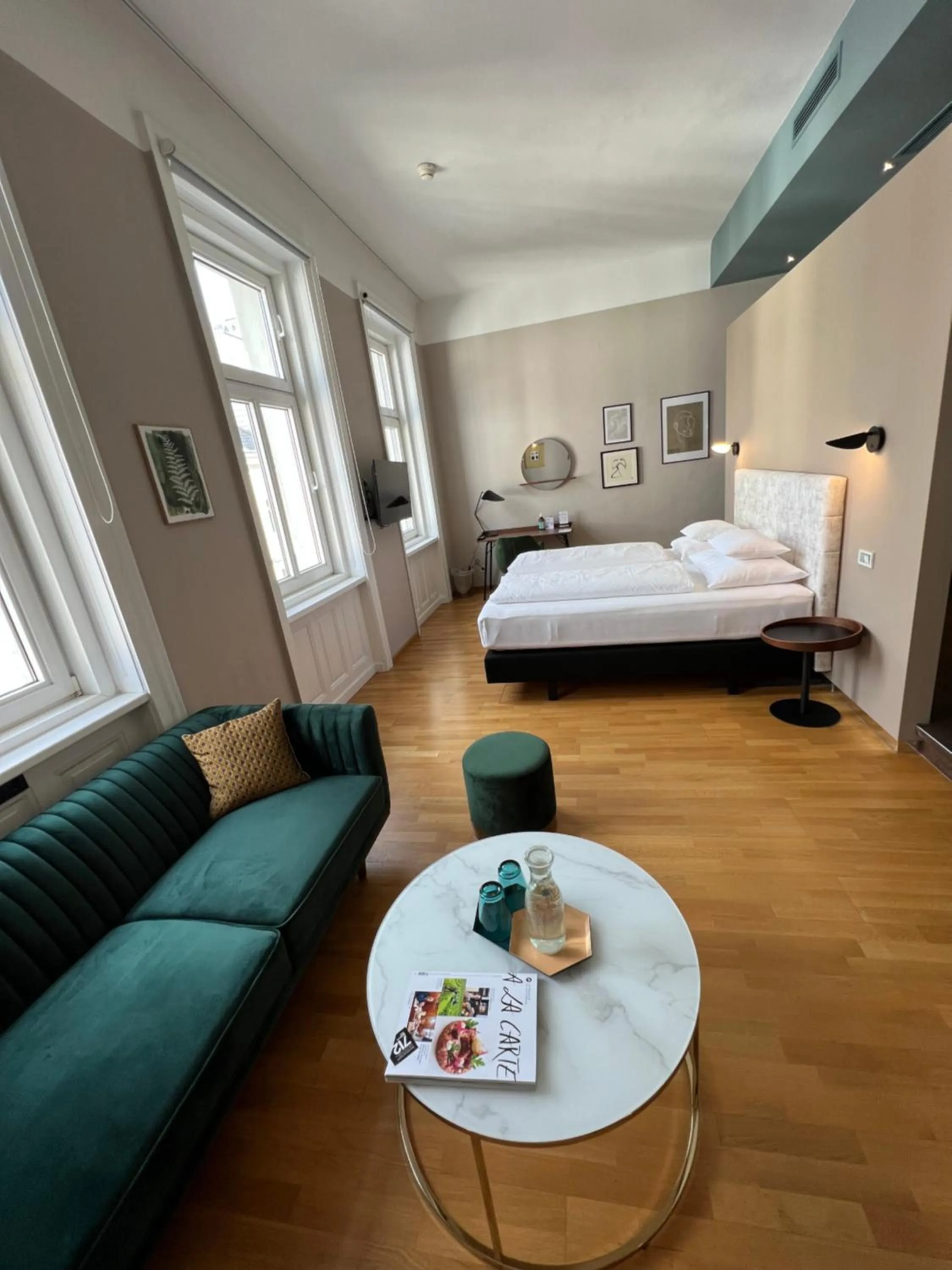 Photo of the whole room, Bed in Hotel Rathaus - Wein & Design