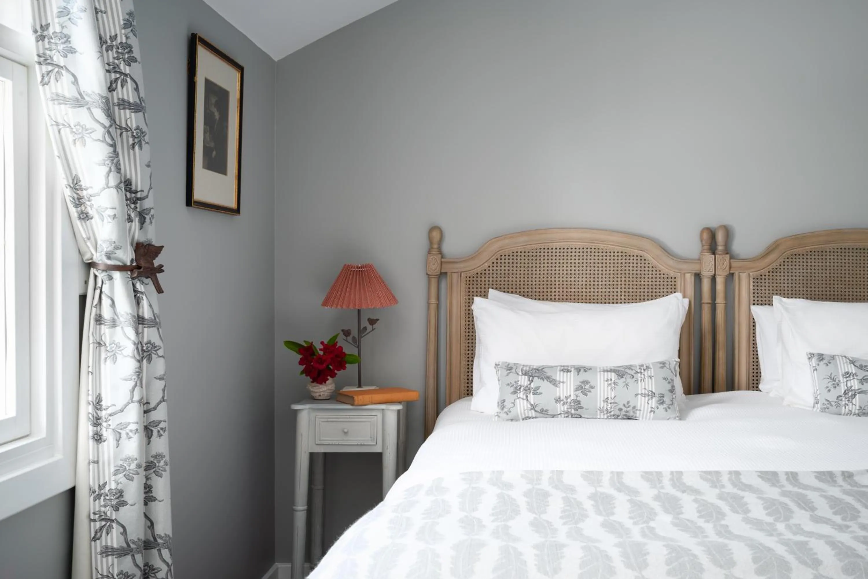 Bedroom, Bed in Meikleour Arms Hotel & Restaurant