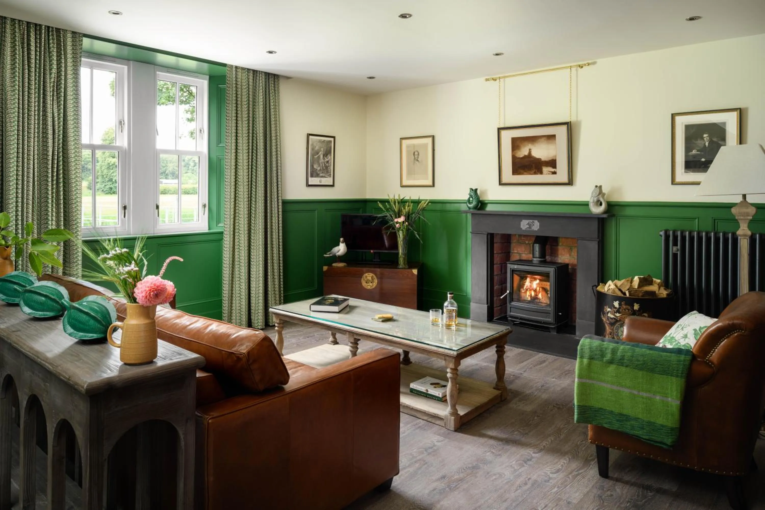 Seating area in Meikleour Arms Hotel & Restaurant