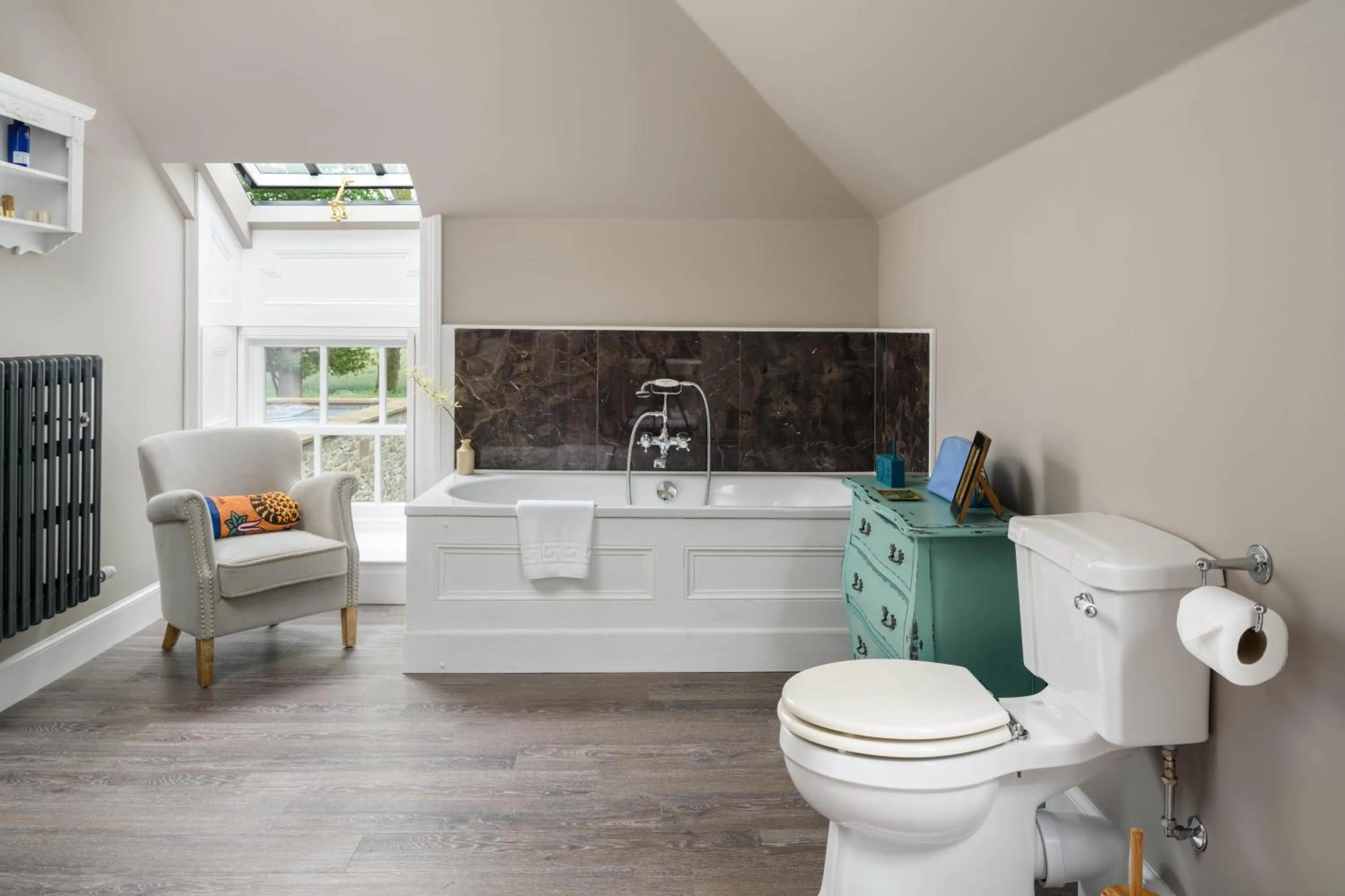 Bathroom in Meikleour Arms Hotel & Restaurant