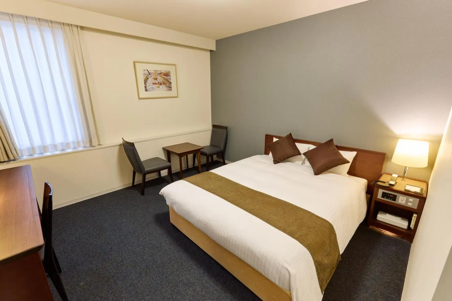 Bed in Ginza International Hotel