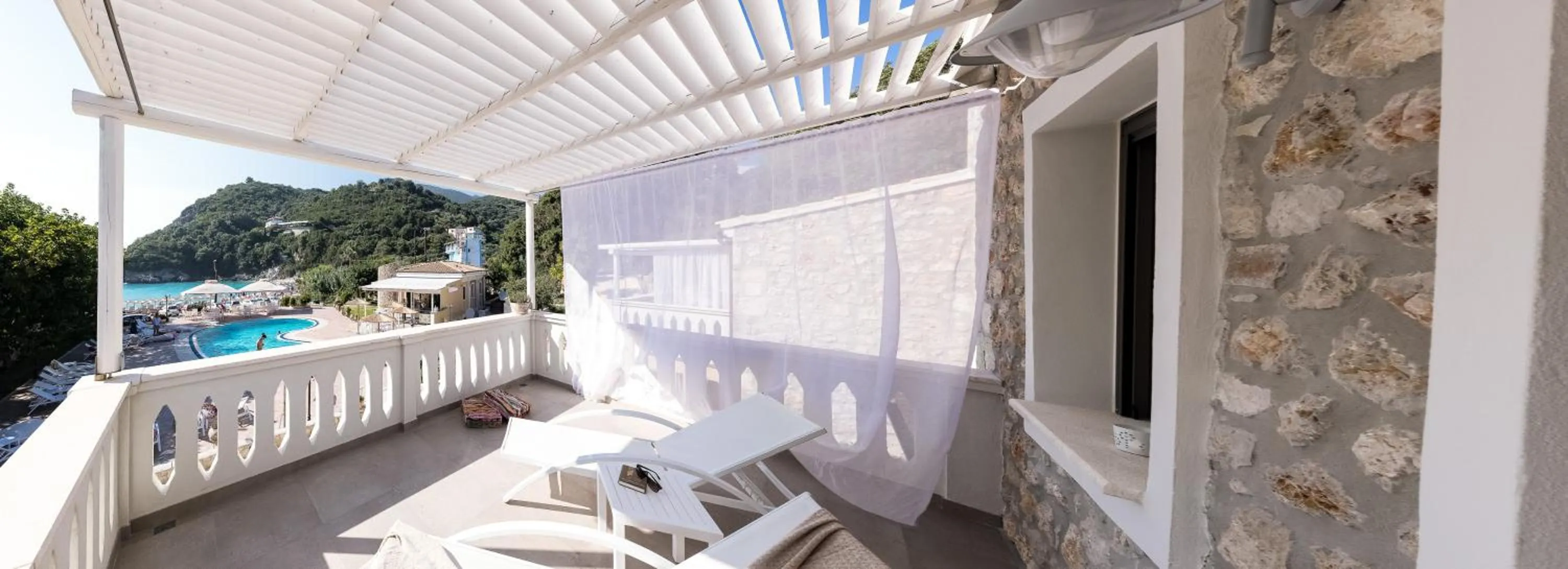 Anemolia Parga Suites