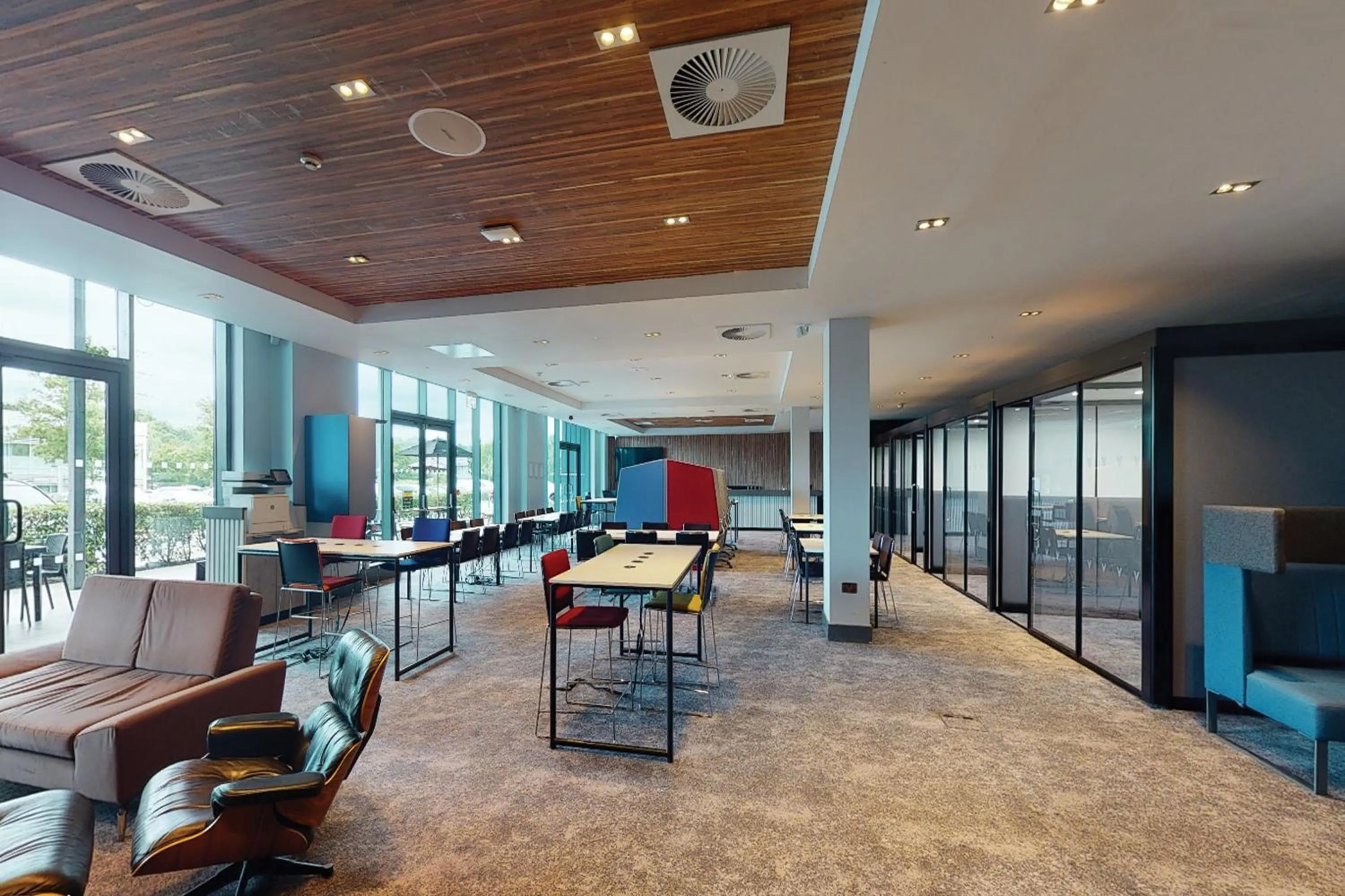 Business facilities in Village Hotel Farnborough