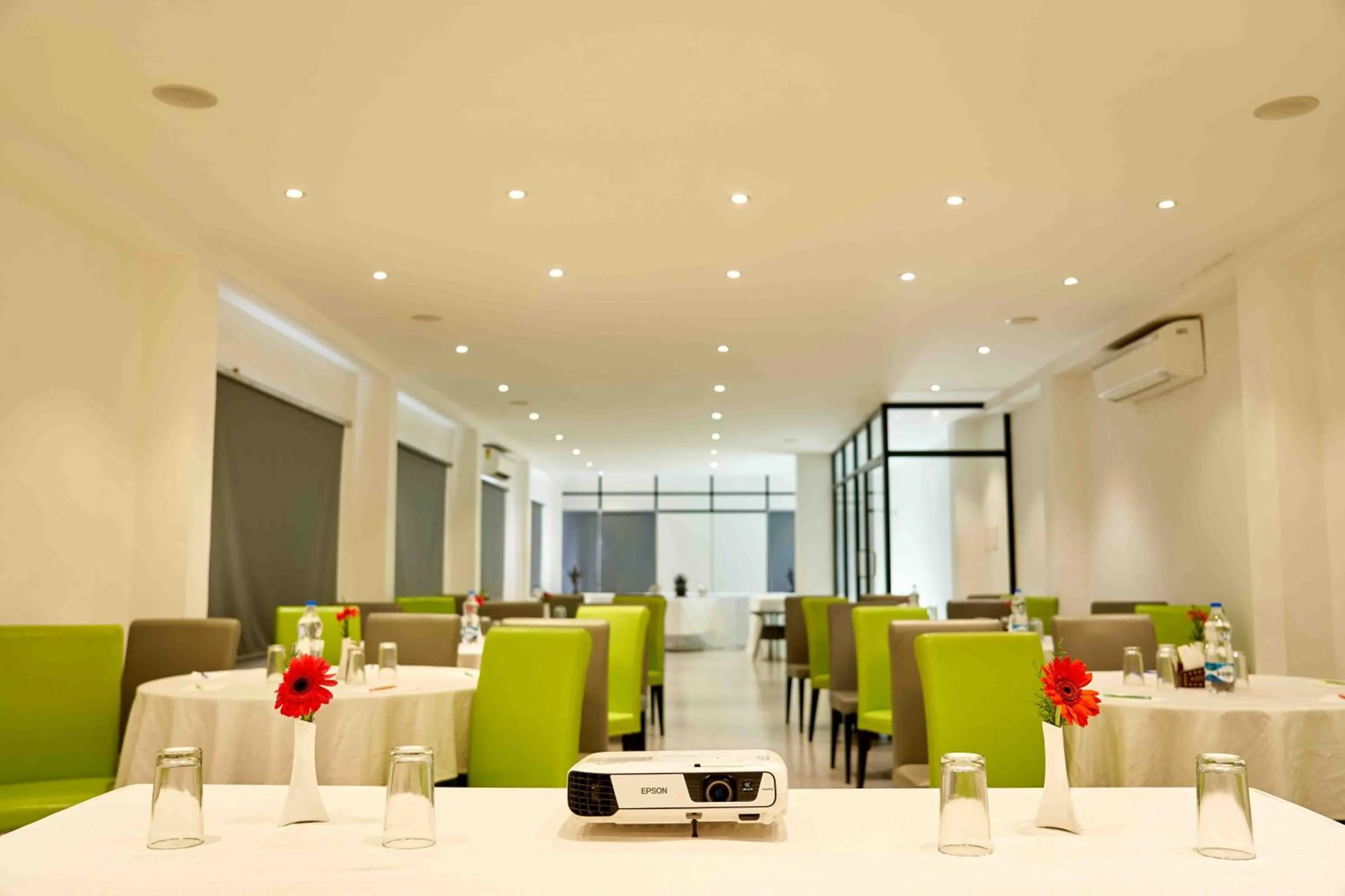 Banquet/Function facilities in Hotel Mamallaa Heritage