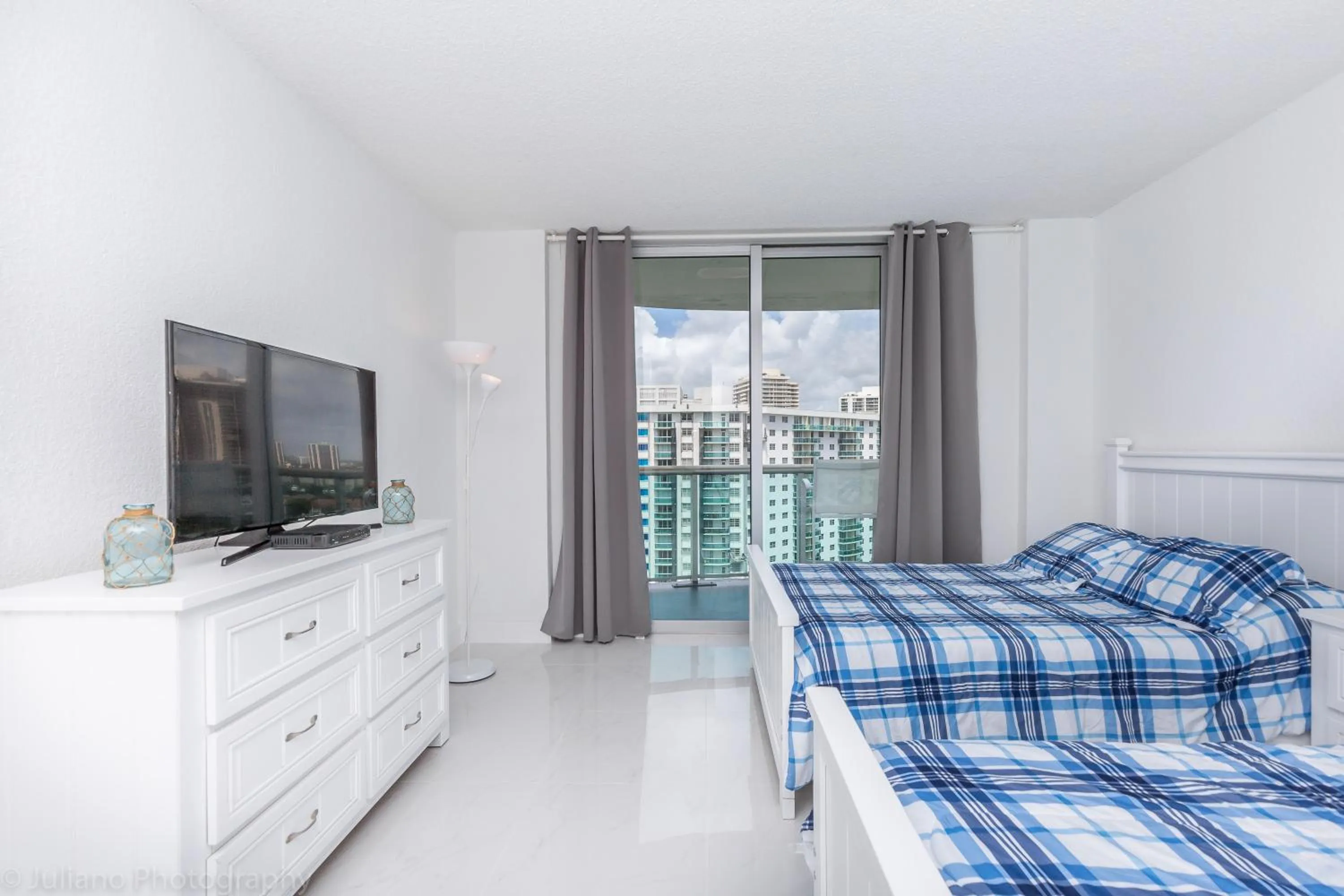 Bed in Ocean Reserve Sunny Isles